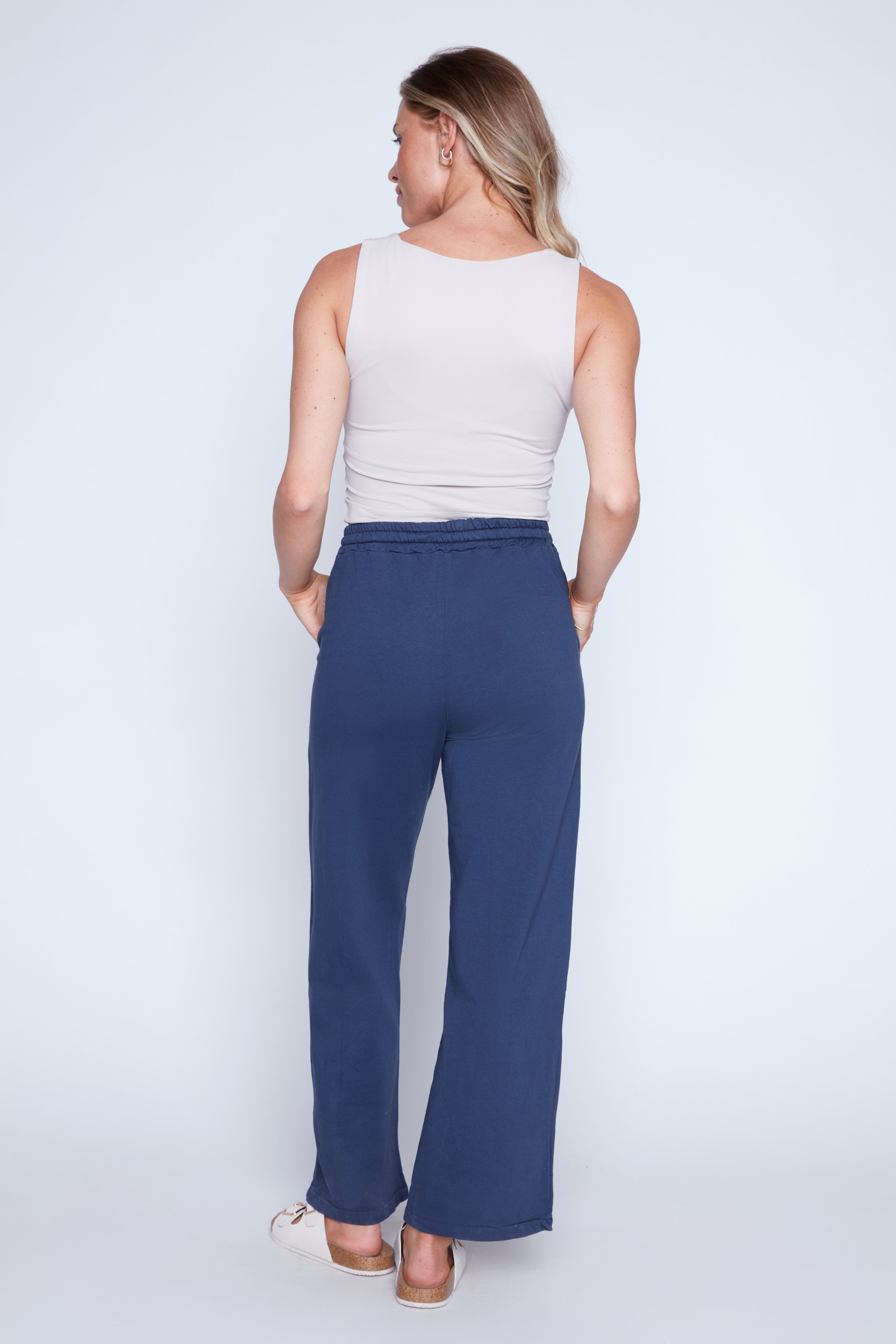 Palazzo pant with crochet pockets