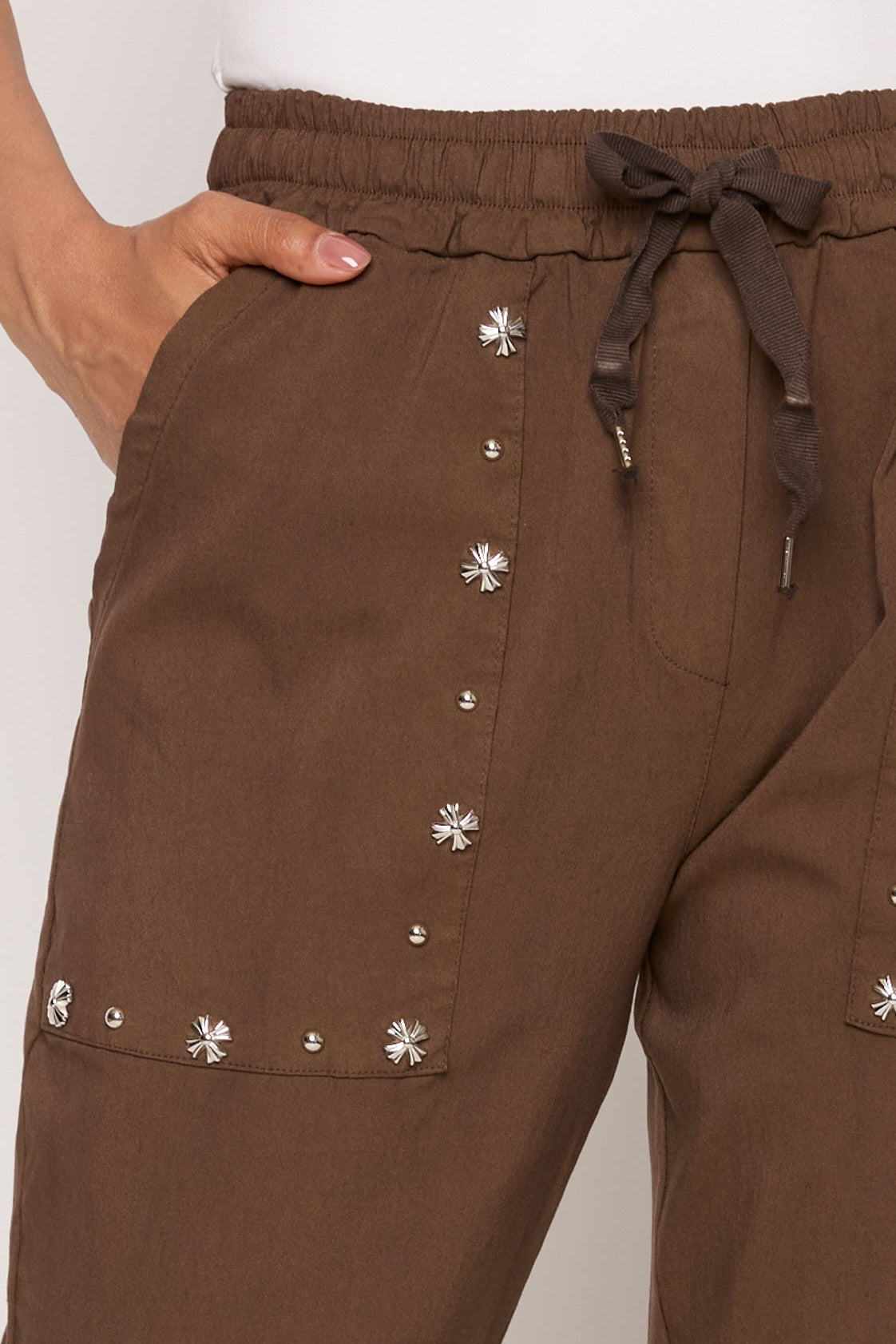 #Color_BROWN