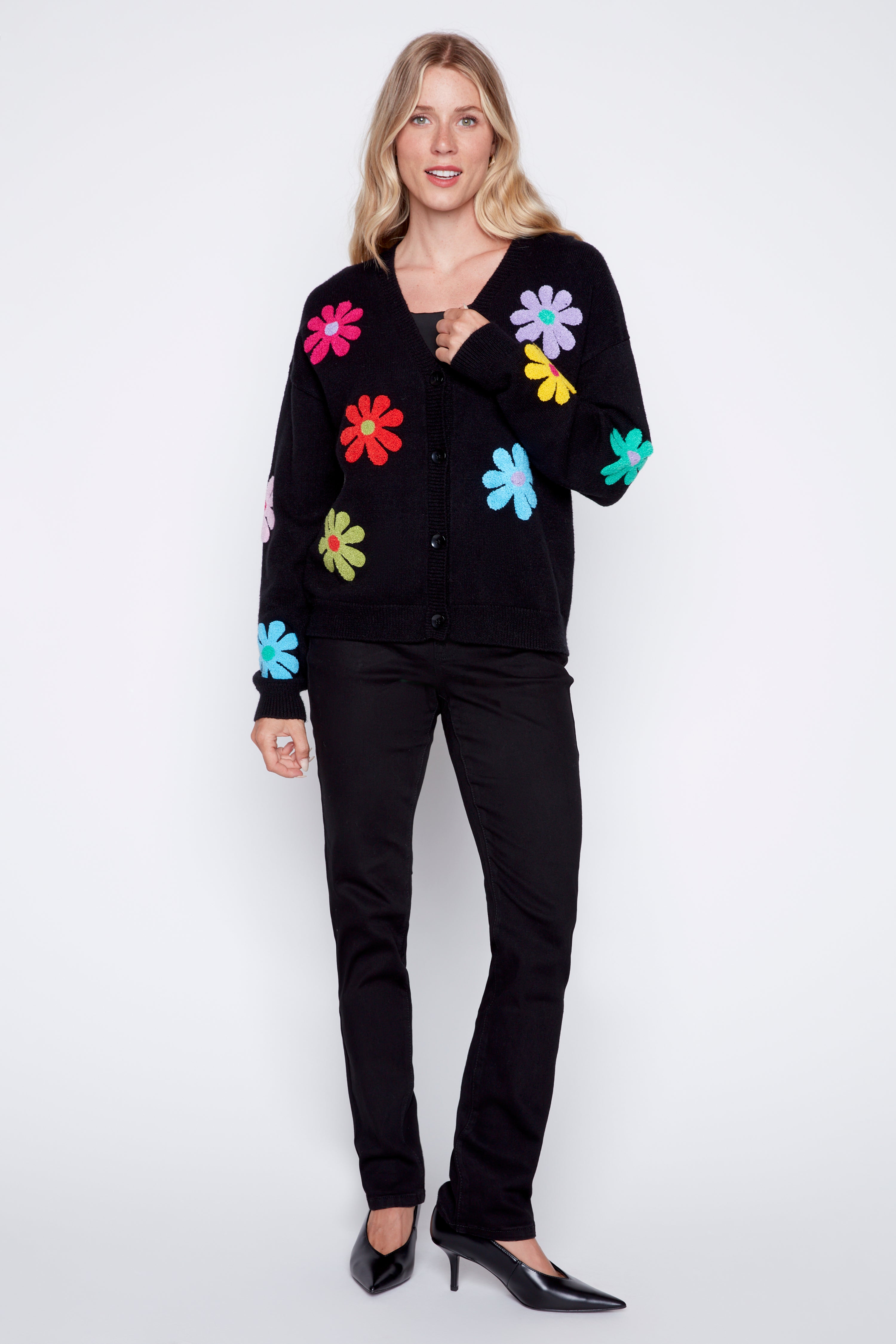 Le cardigan à motif floral multicolore