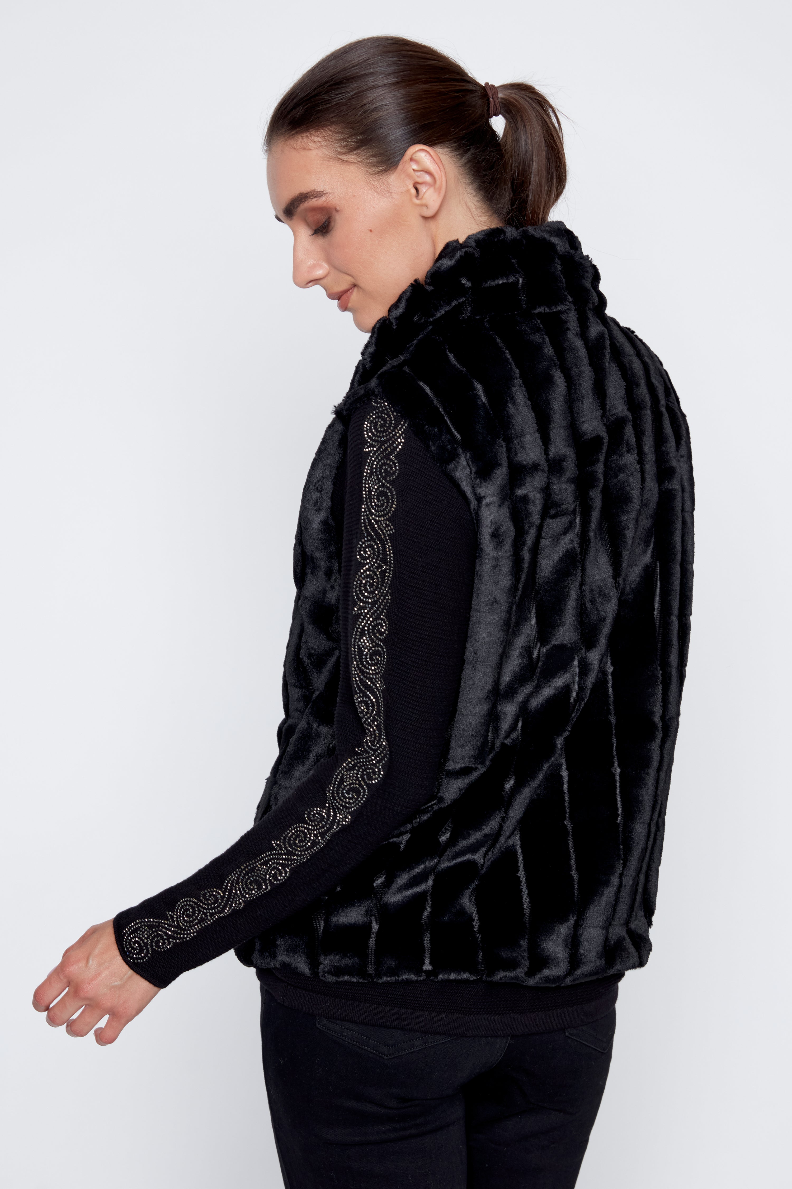 Square pattern faux fur vest