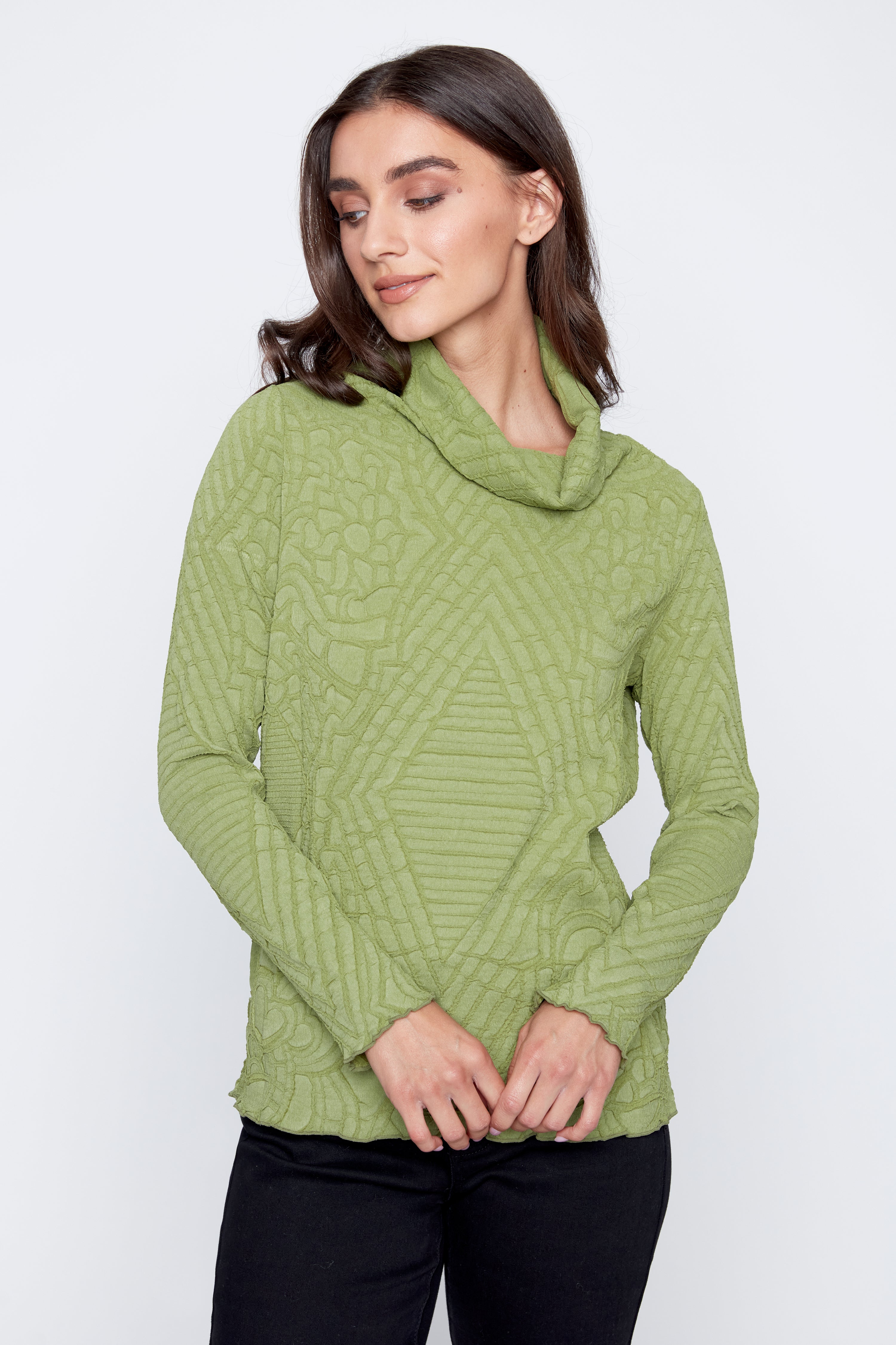 Le haut fleuri plissé