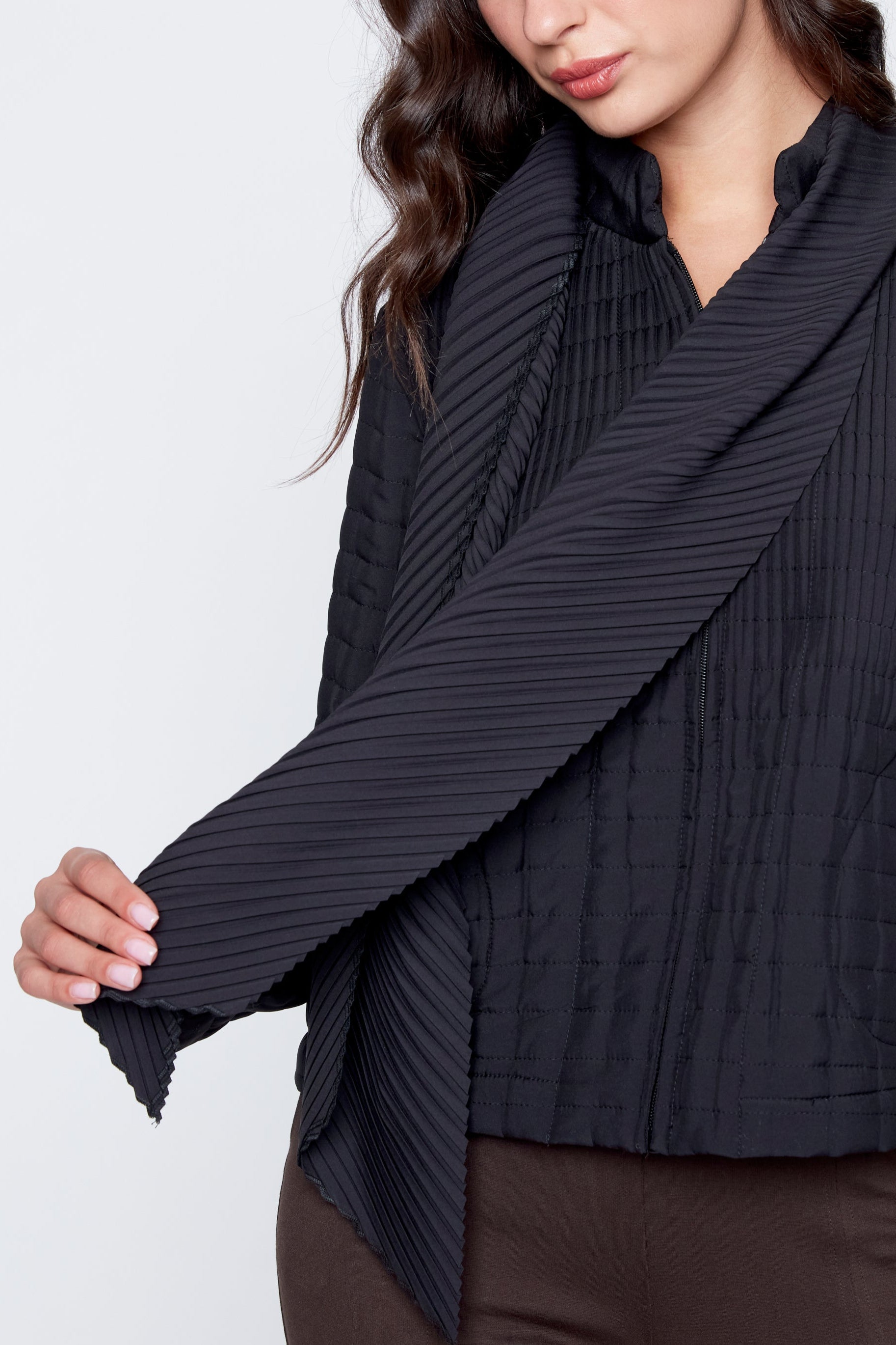 Pleated jacket with scarf