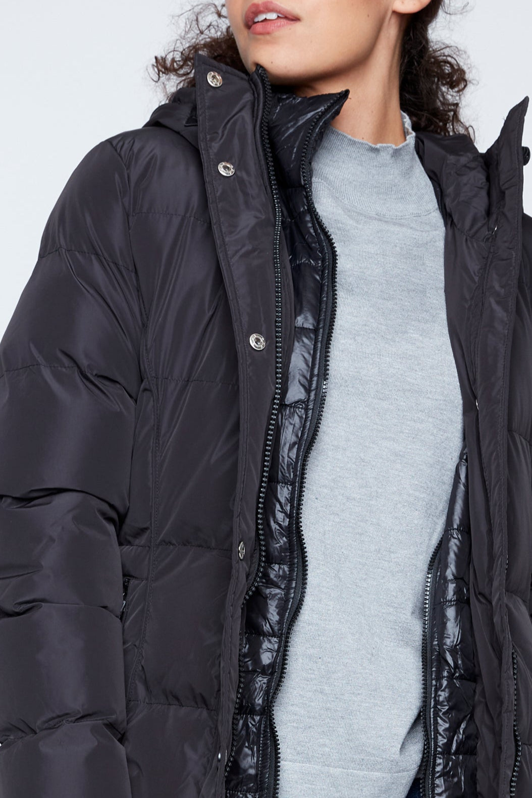 Hooded puffer jacket