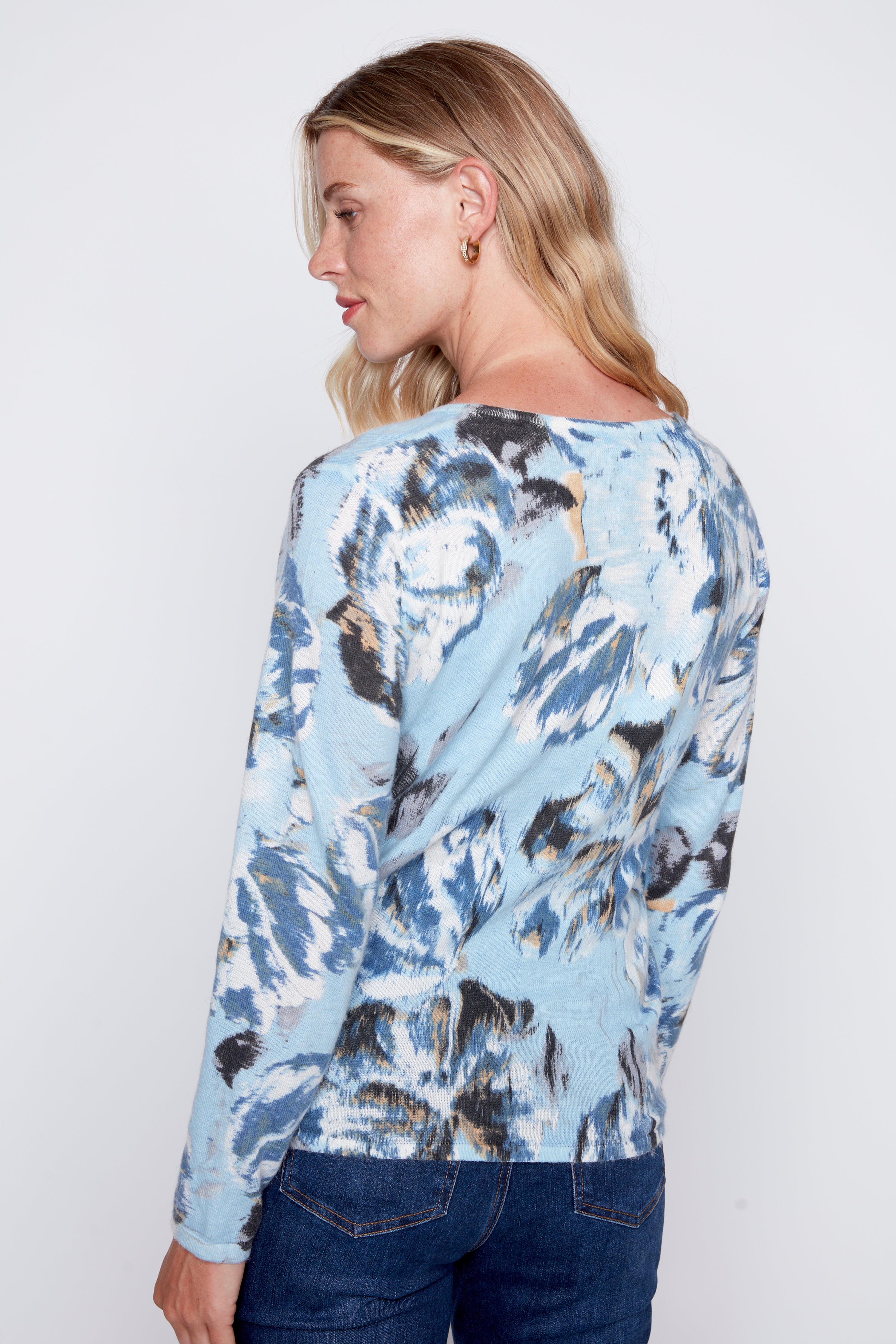 Abstract print sweater with sequin