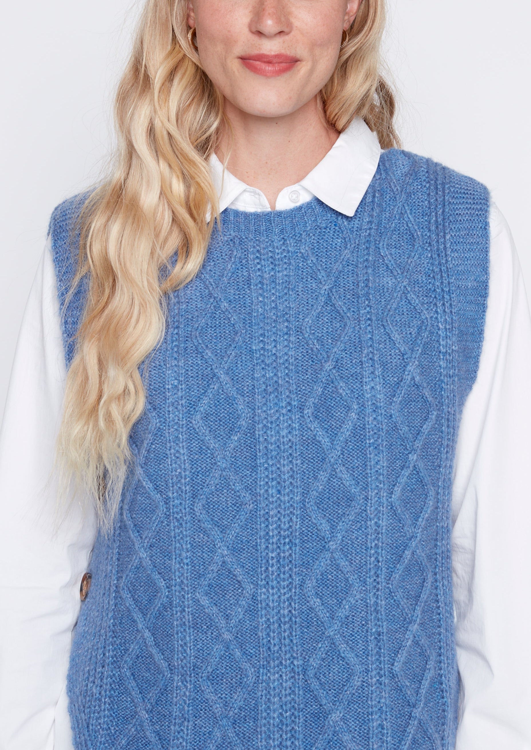 Pull over cable vest