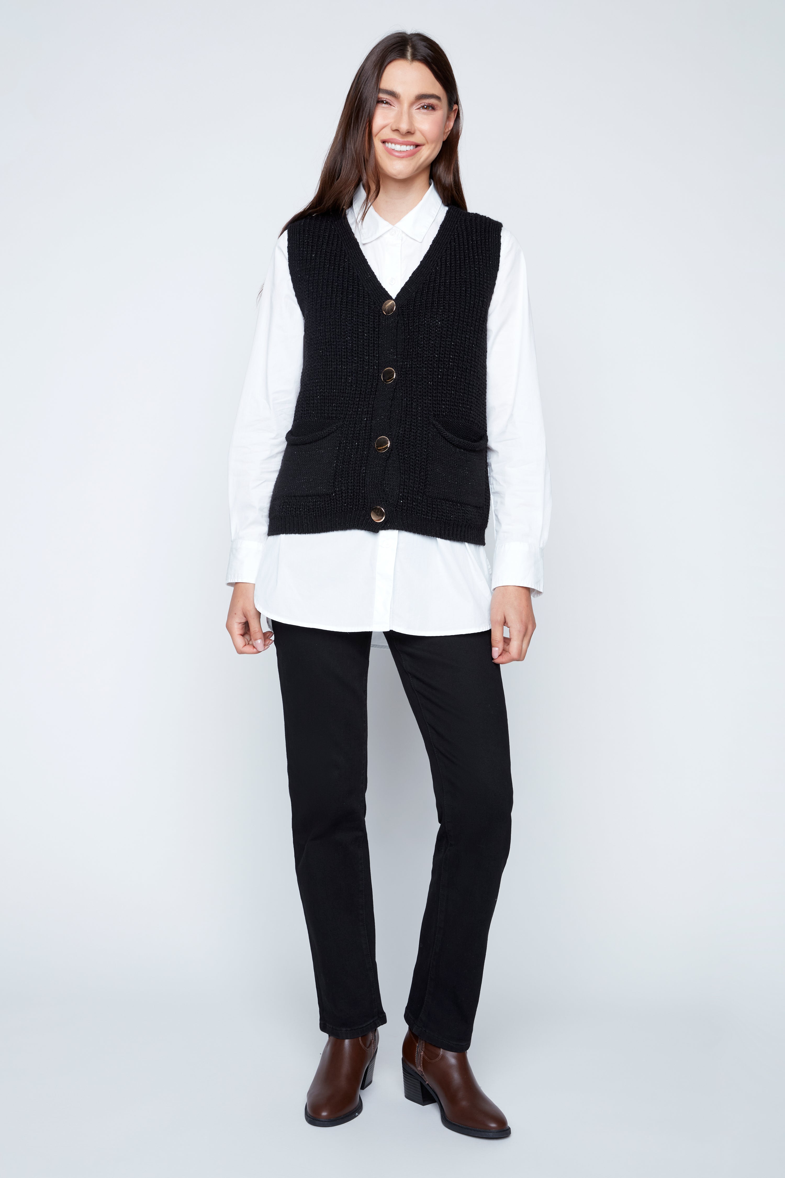 Sweater vest with pockets