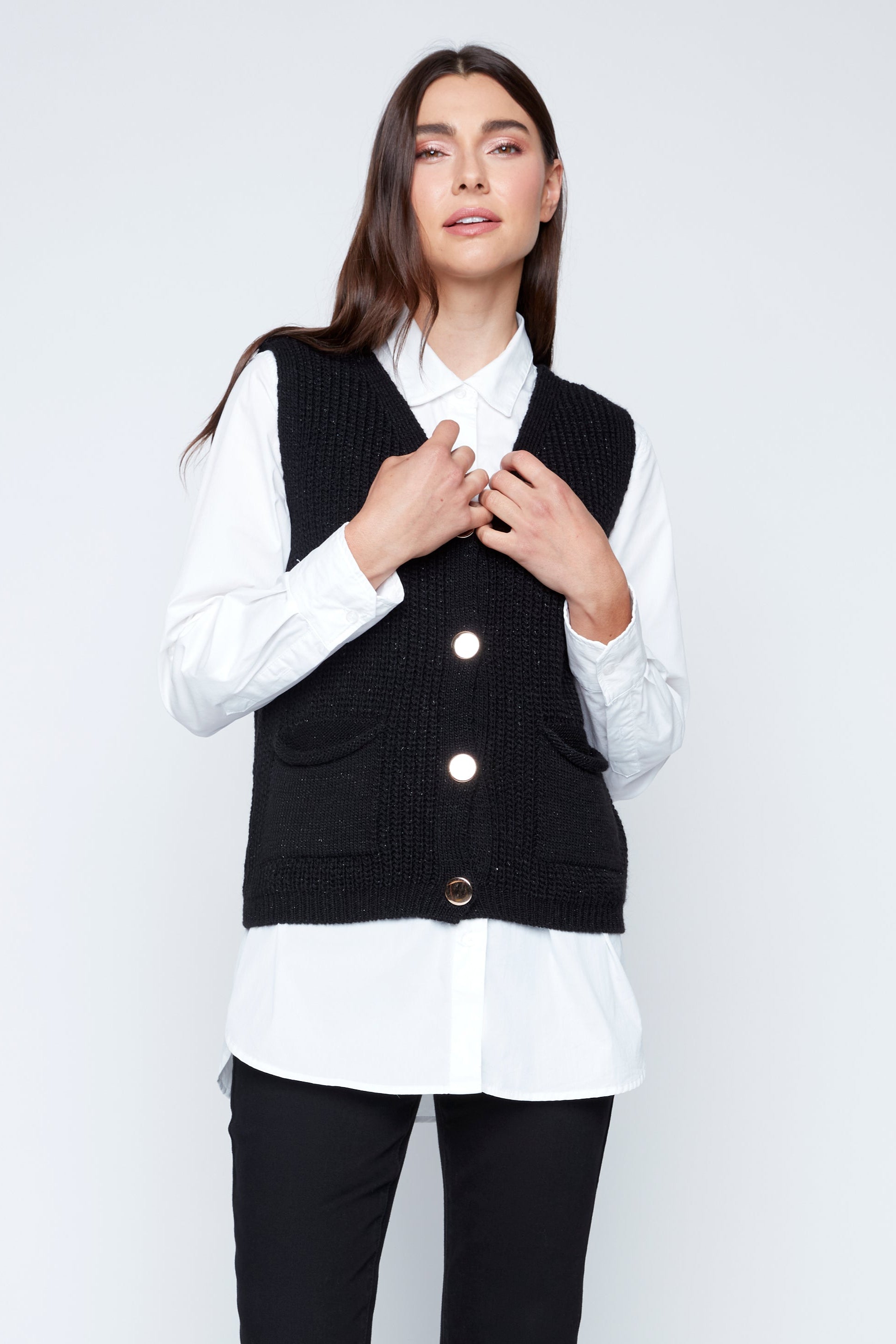 Sweater vest with pockets