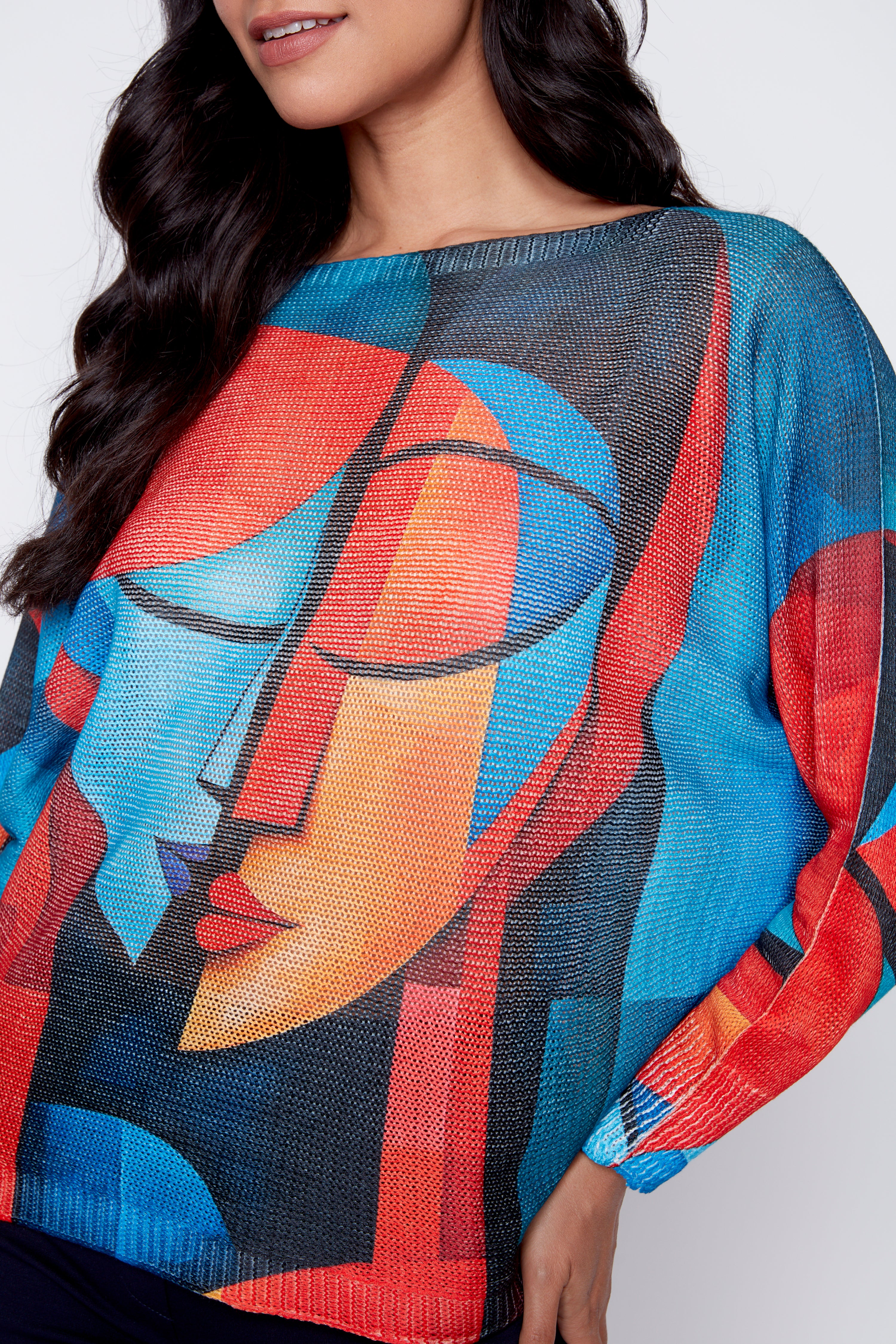 Le pull abstrait avec visage de Picasso