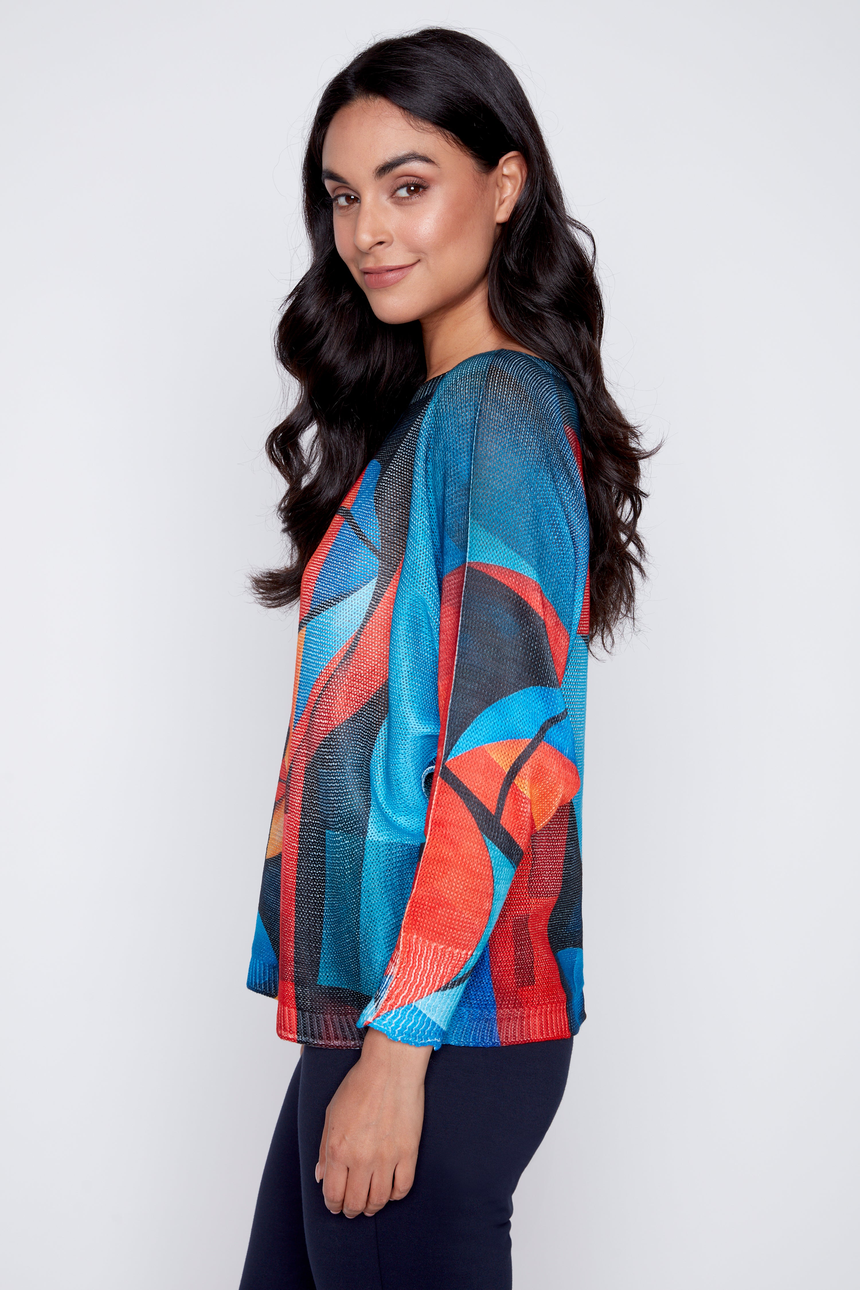 Le pull abstrait avec visage de Picasso