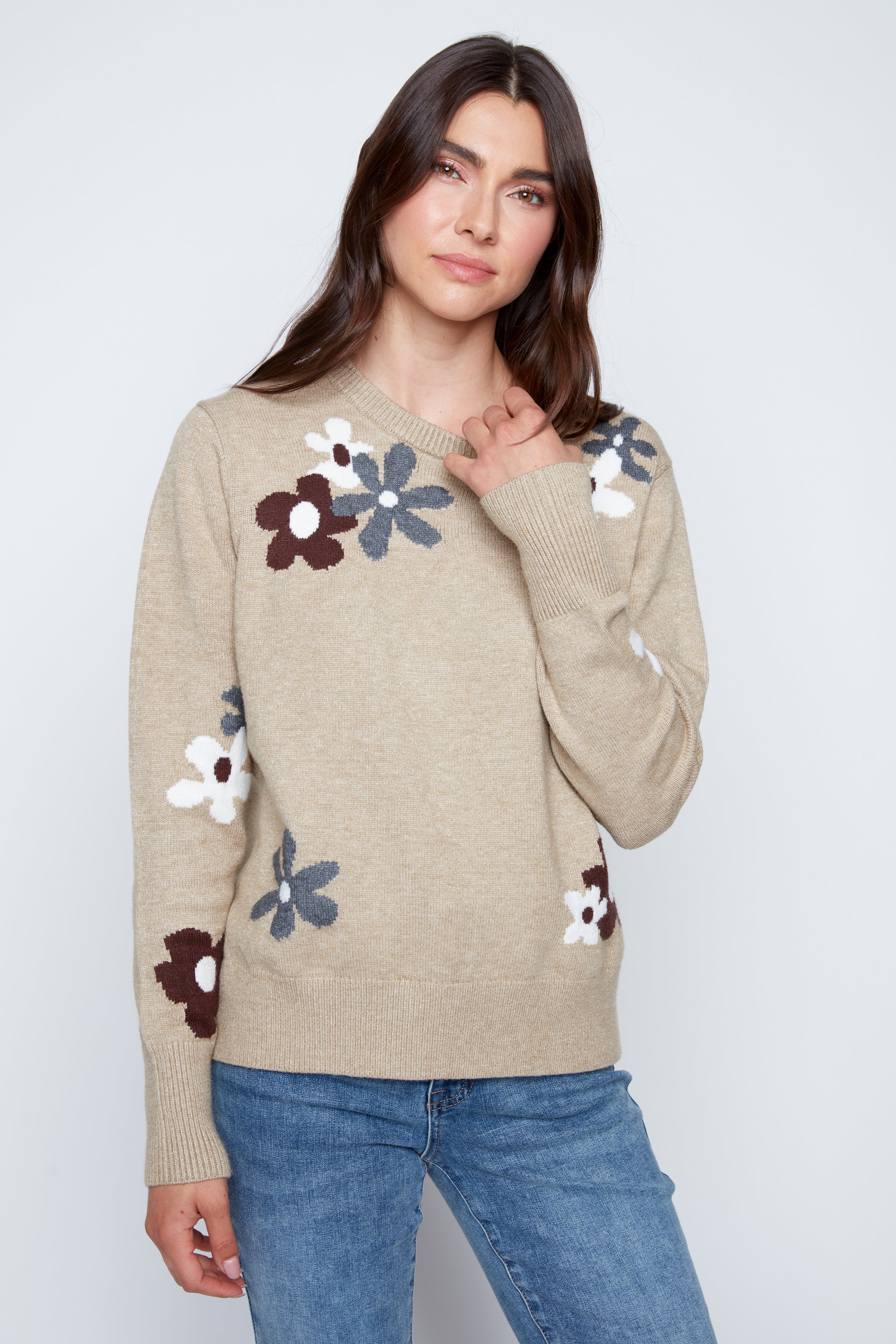 Scattered flowers design sweater
