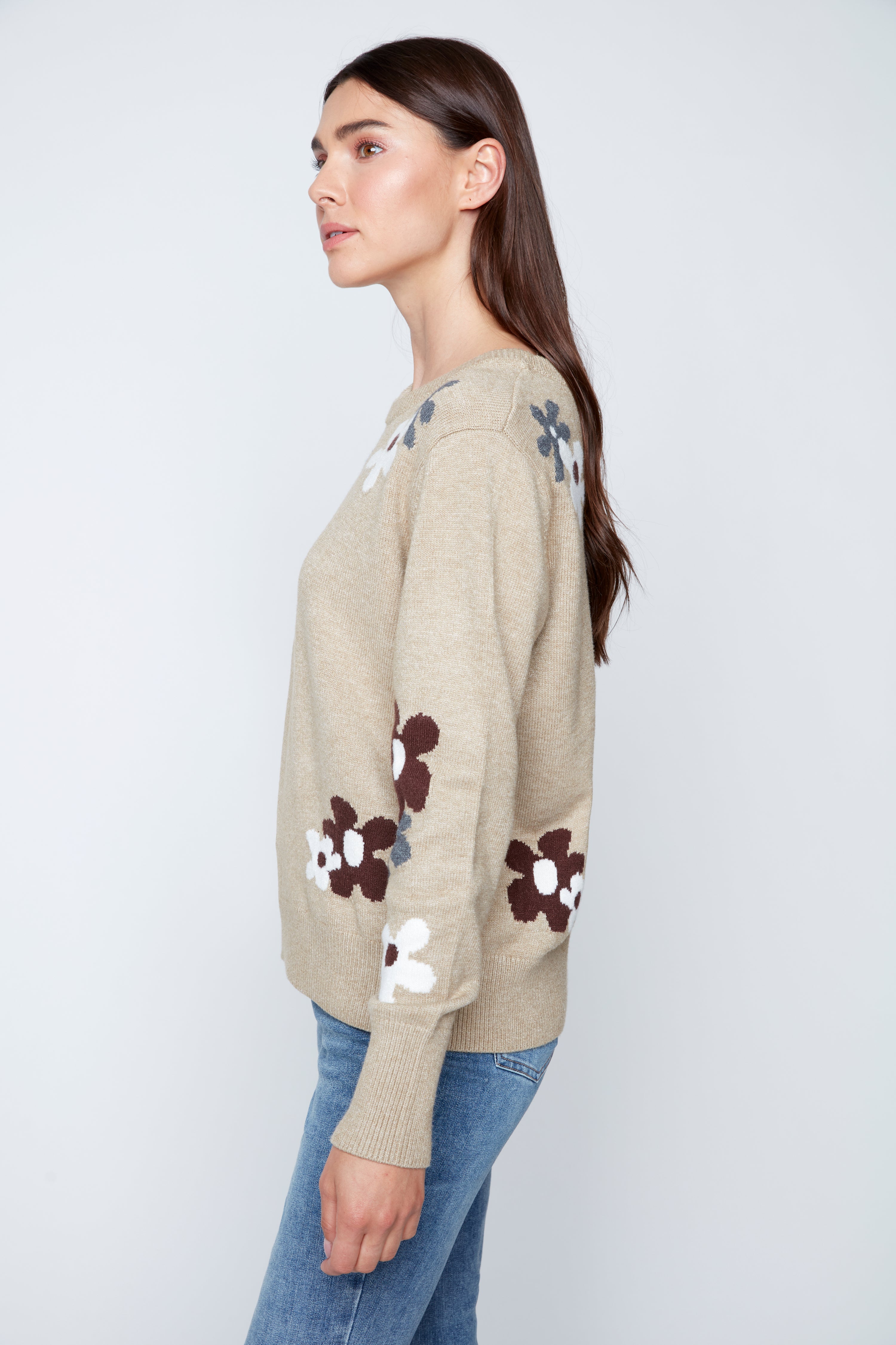 Scattered flowers design sweater