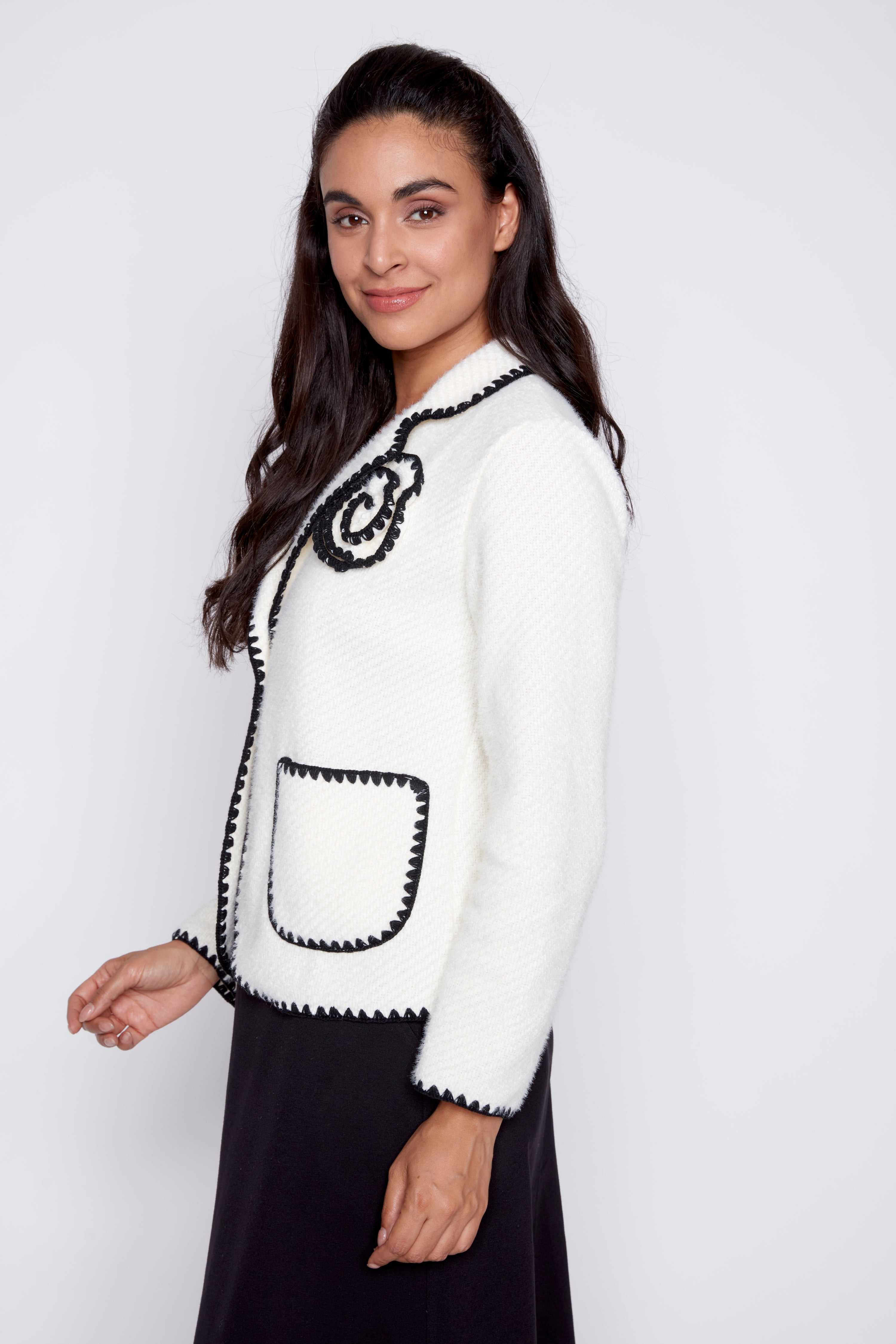 Contrast trim eyelash blazer