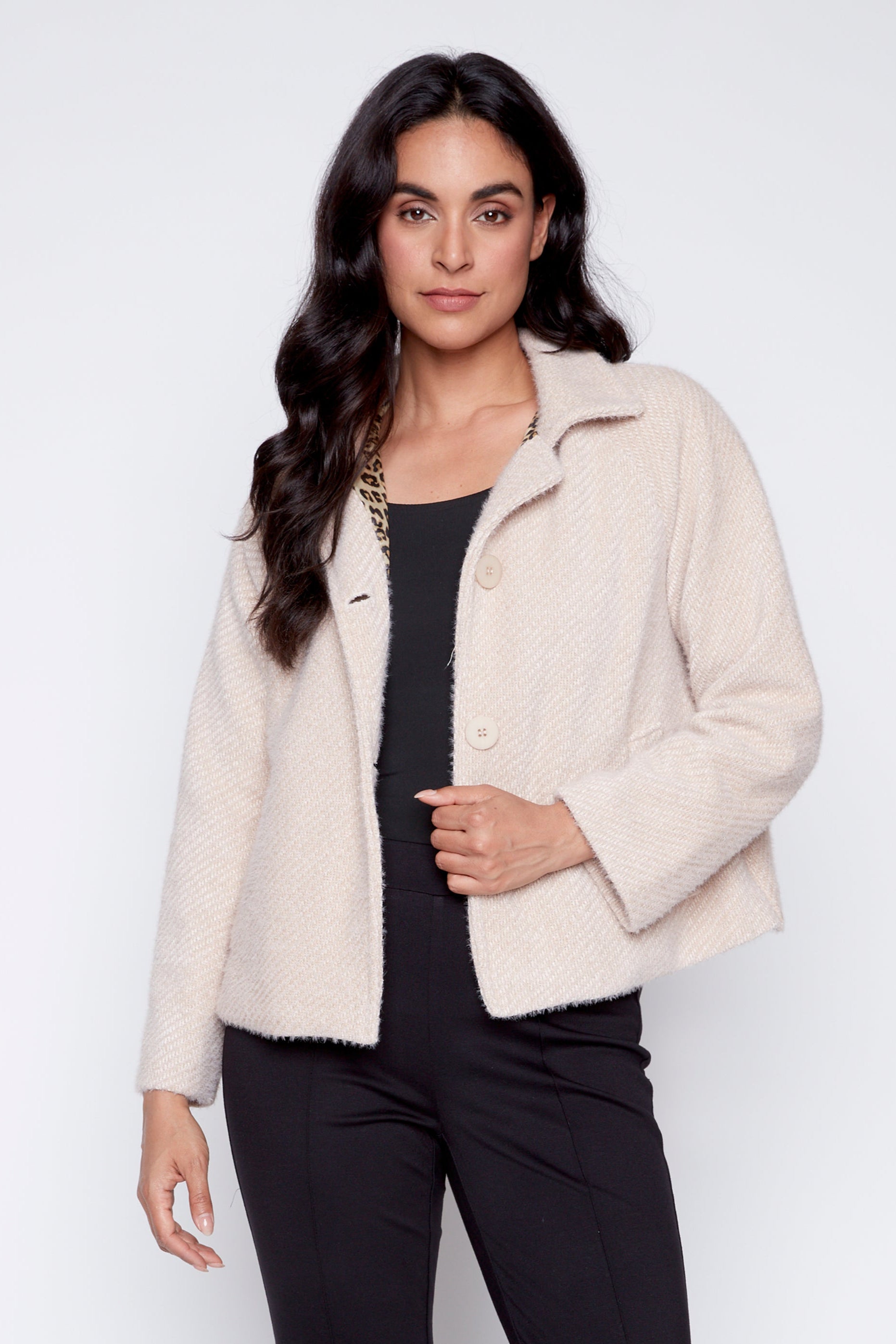 Notch collar eyelash blazer