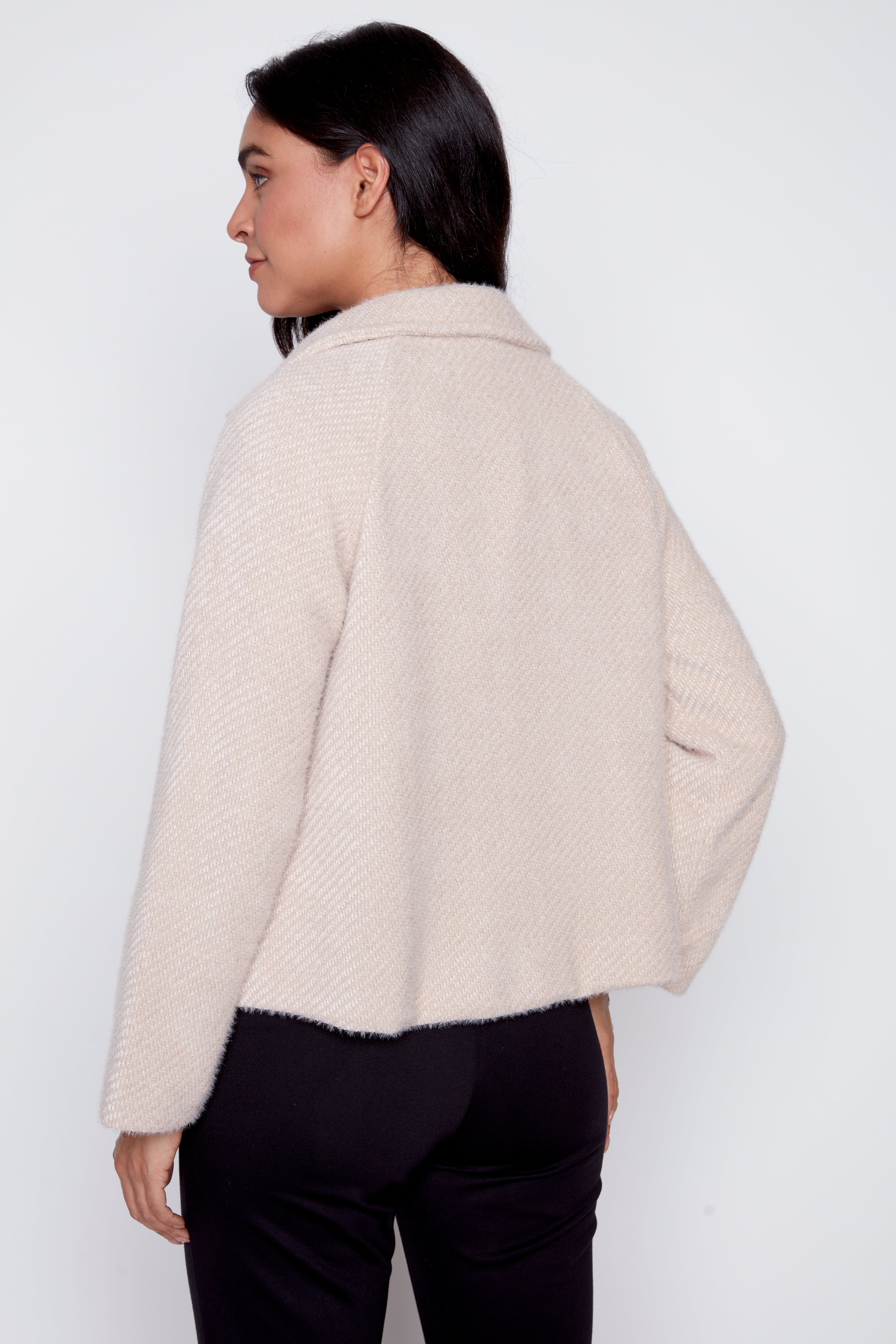 Notch collar eyelash blazer