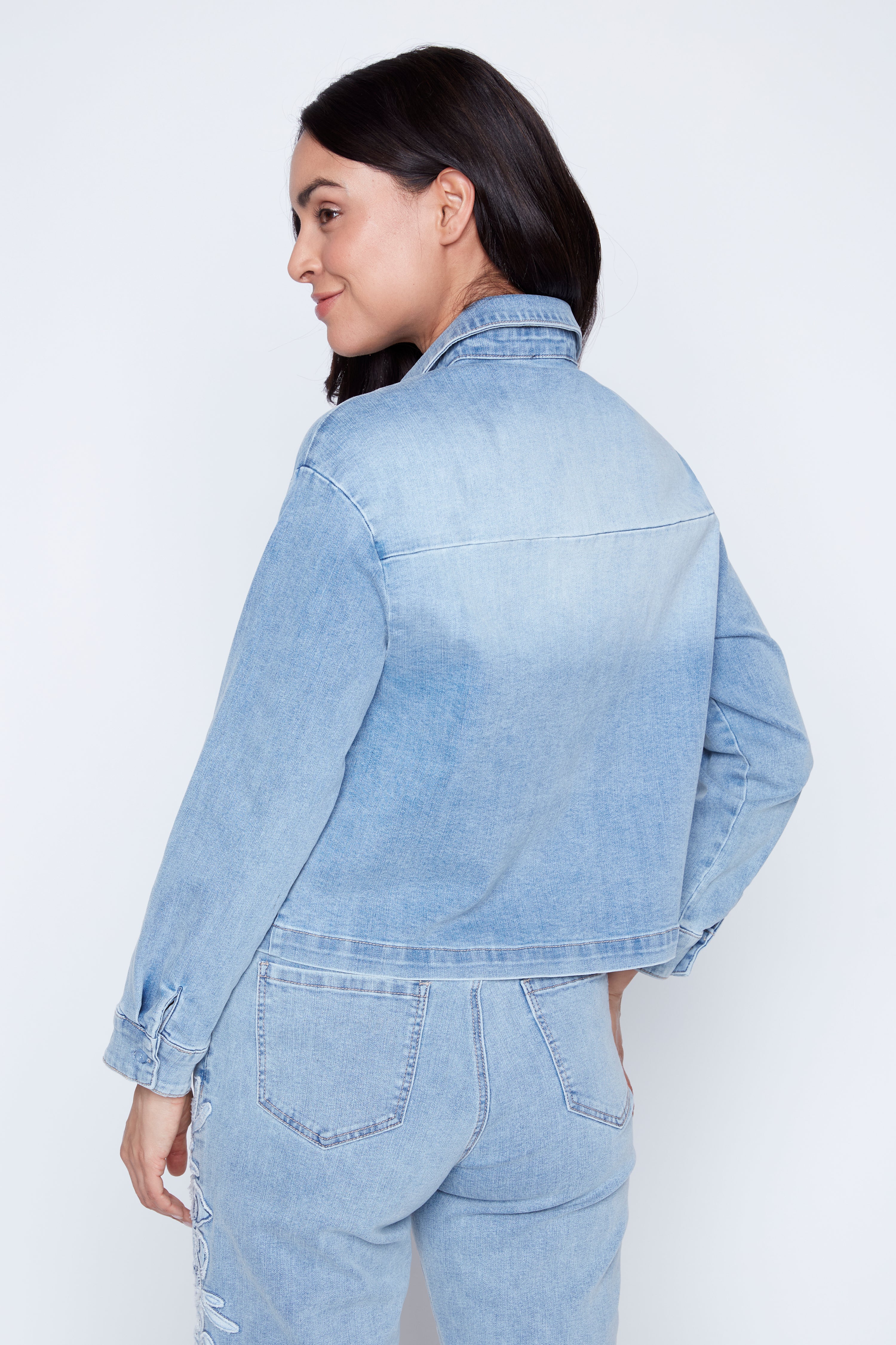 La veste en denim à application de feuille