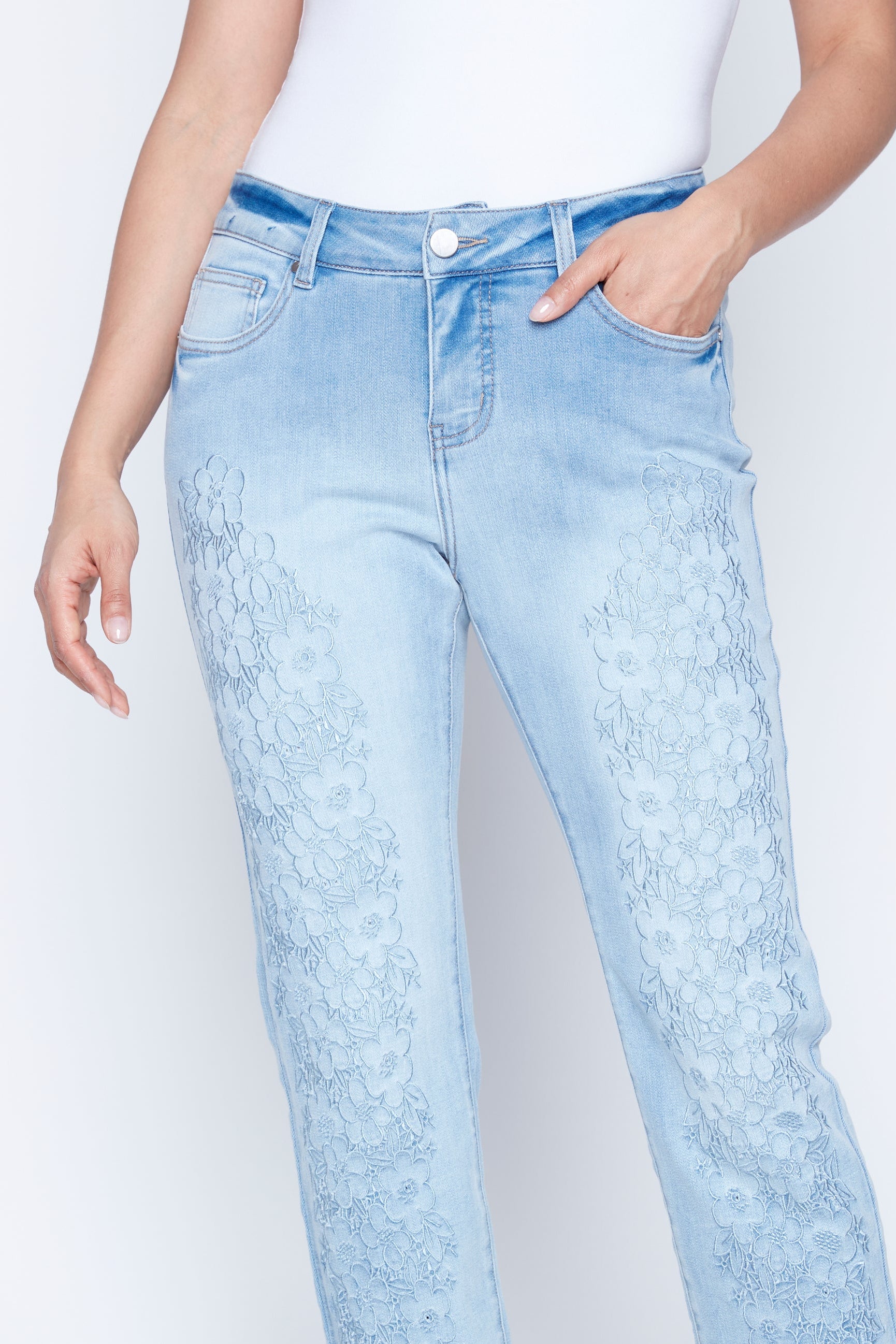 Tonal embroidery denim capri
