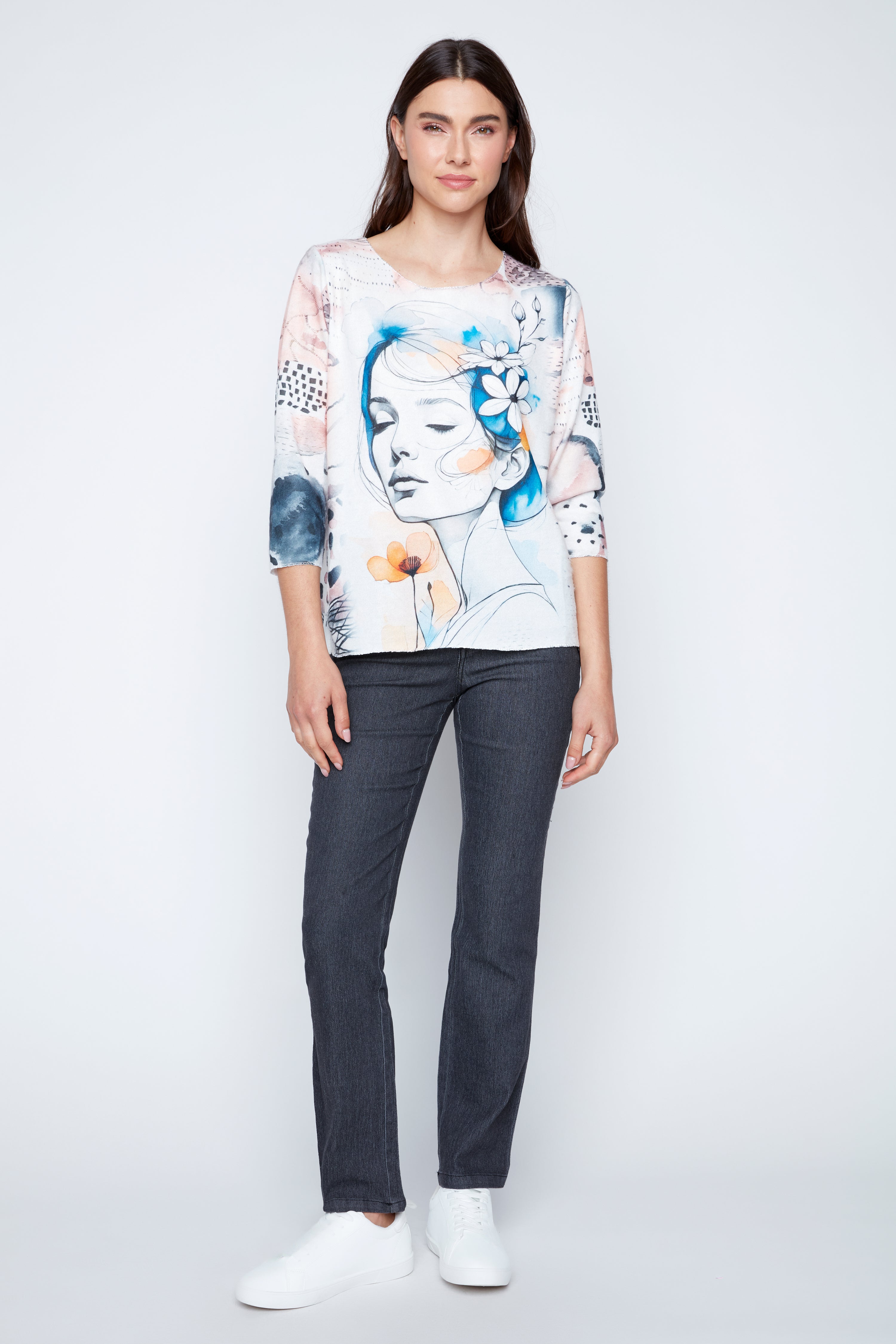 Feminine portrait print knit top