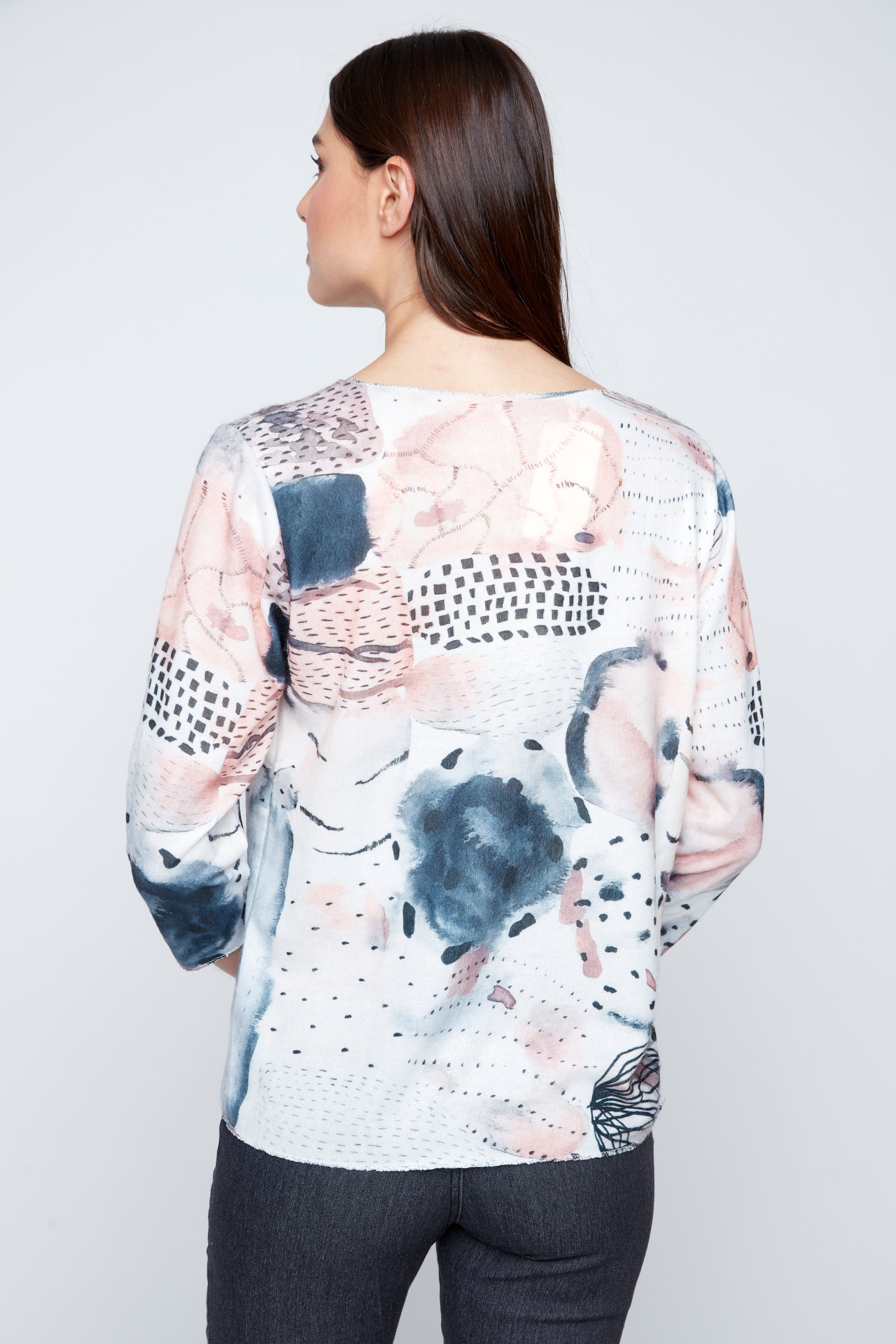 Feminine portrait print knit top