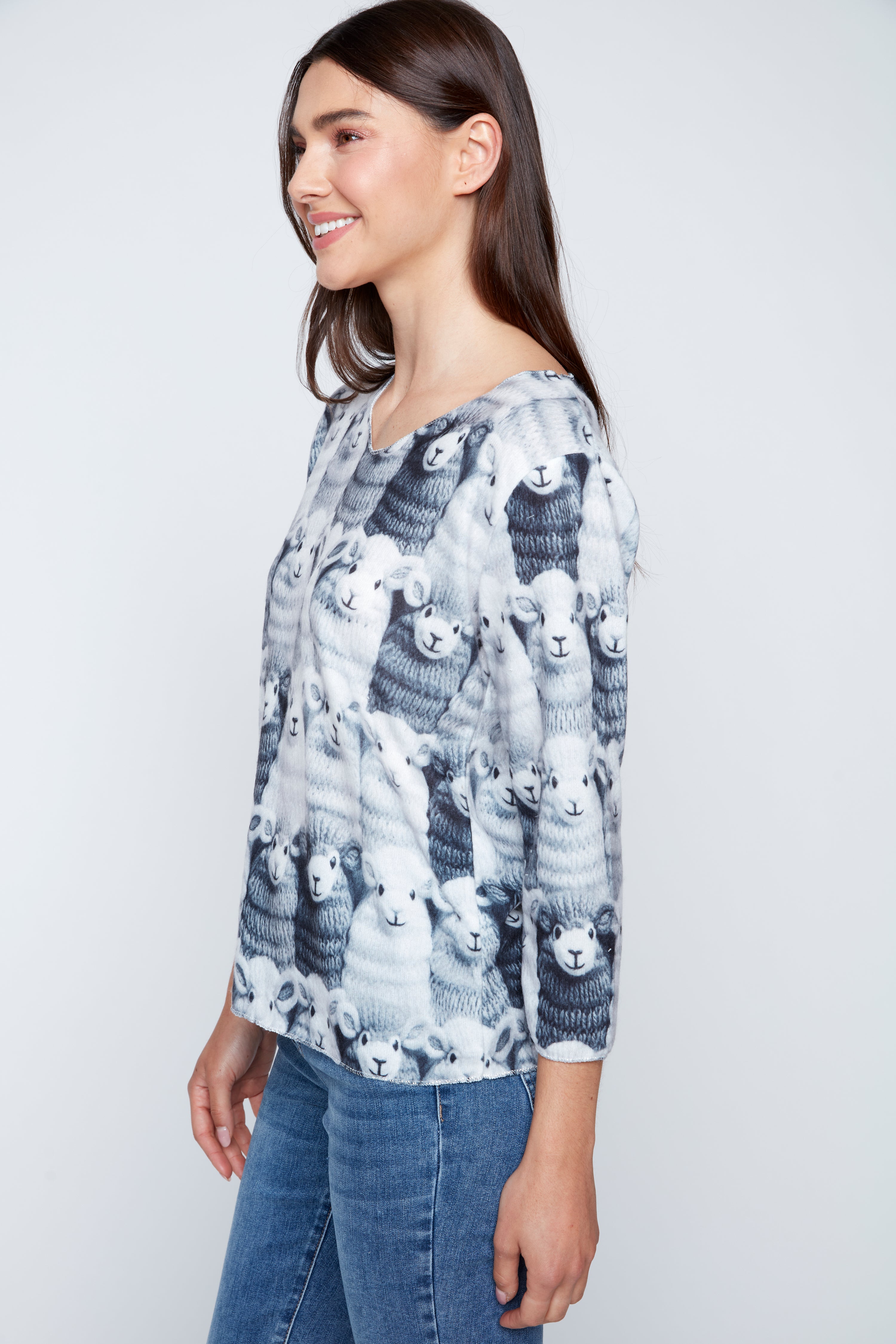 Monochrome sheep knit print sweater