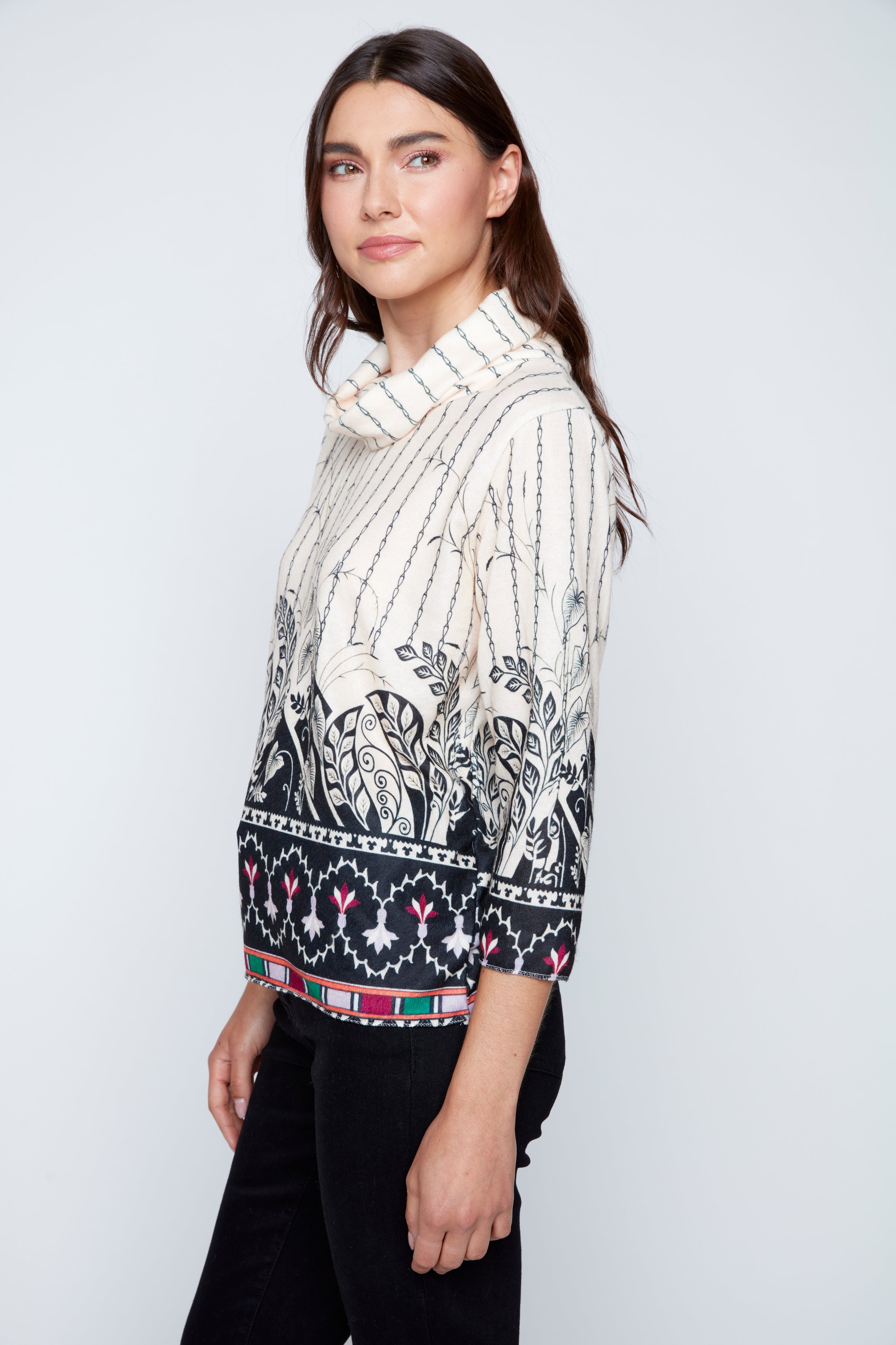 Botanical border elegance print sweater