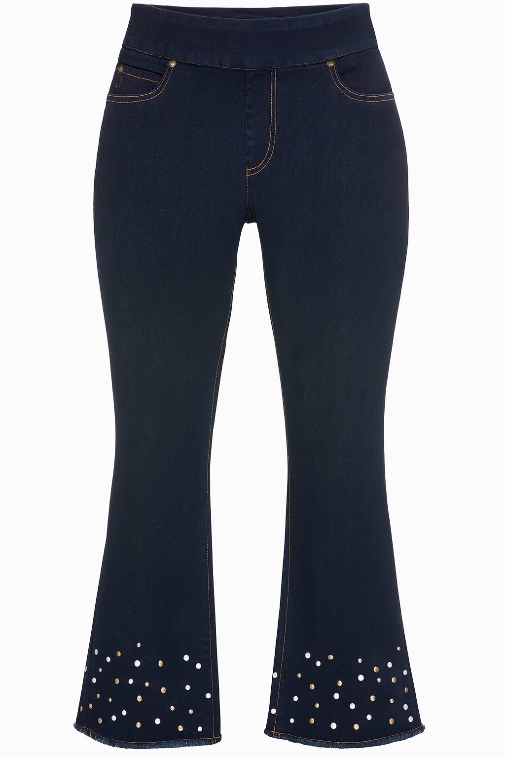 Le jean à jambe évasé à ourlet clouté