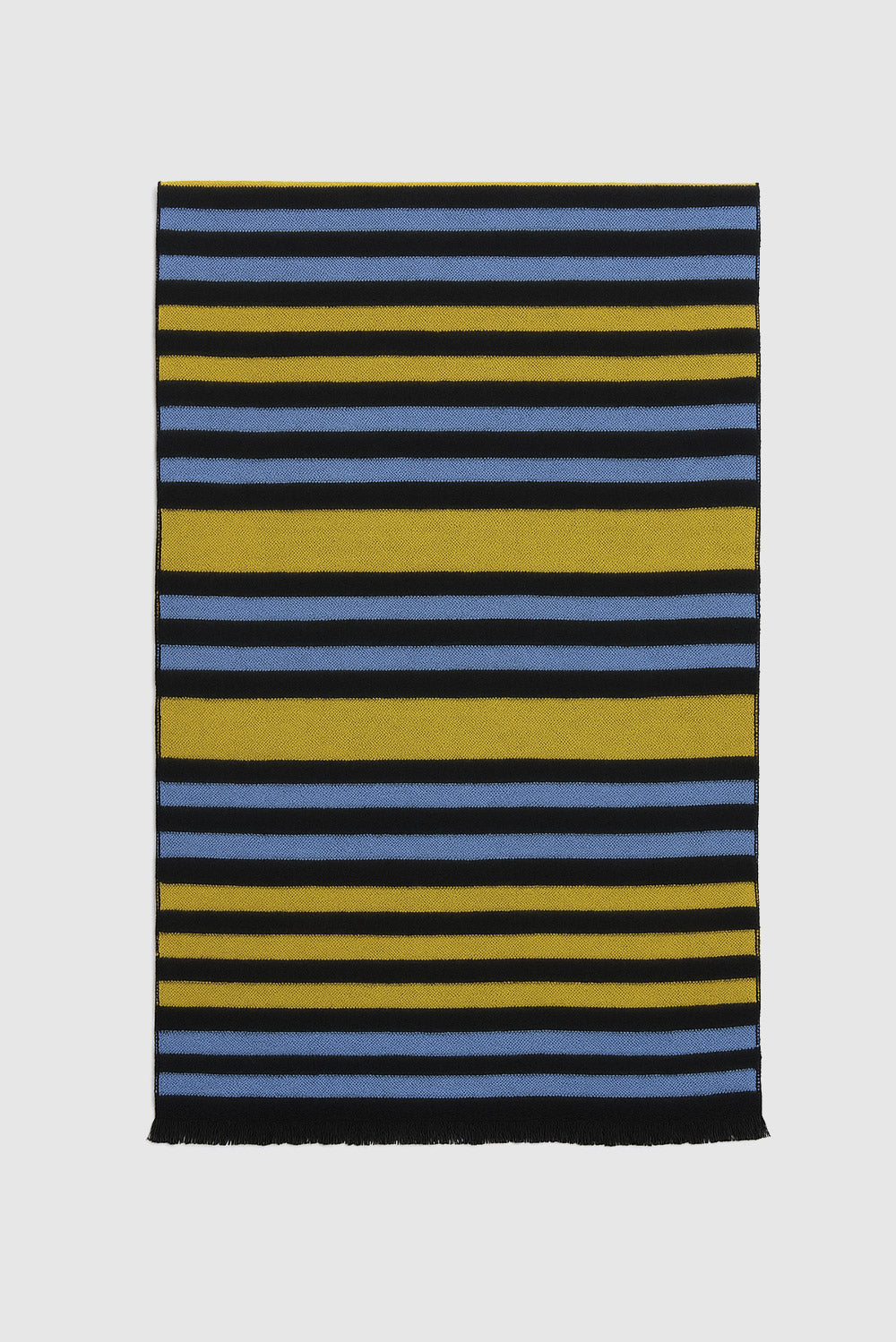 L'écharpe étroite aux lignes abstraites