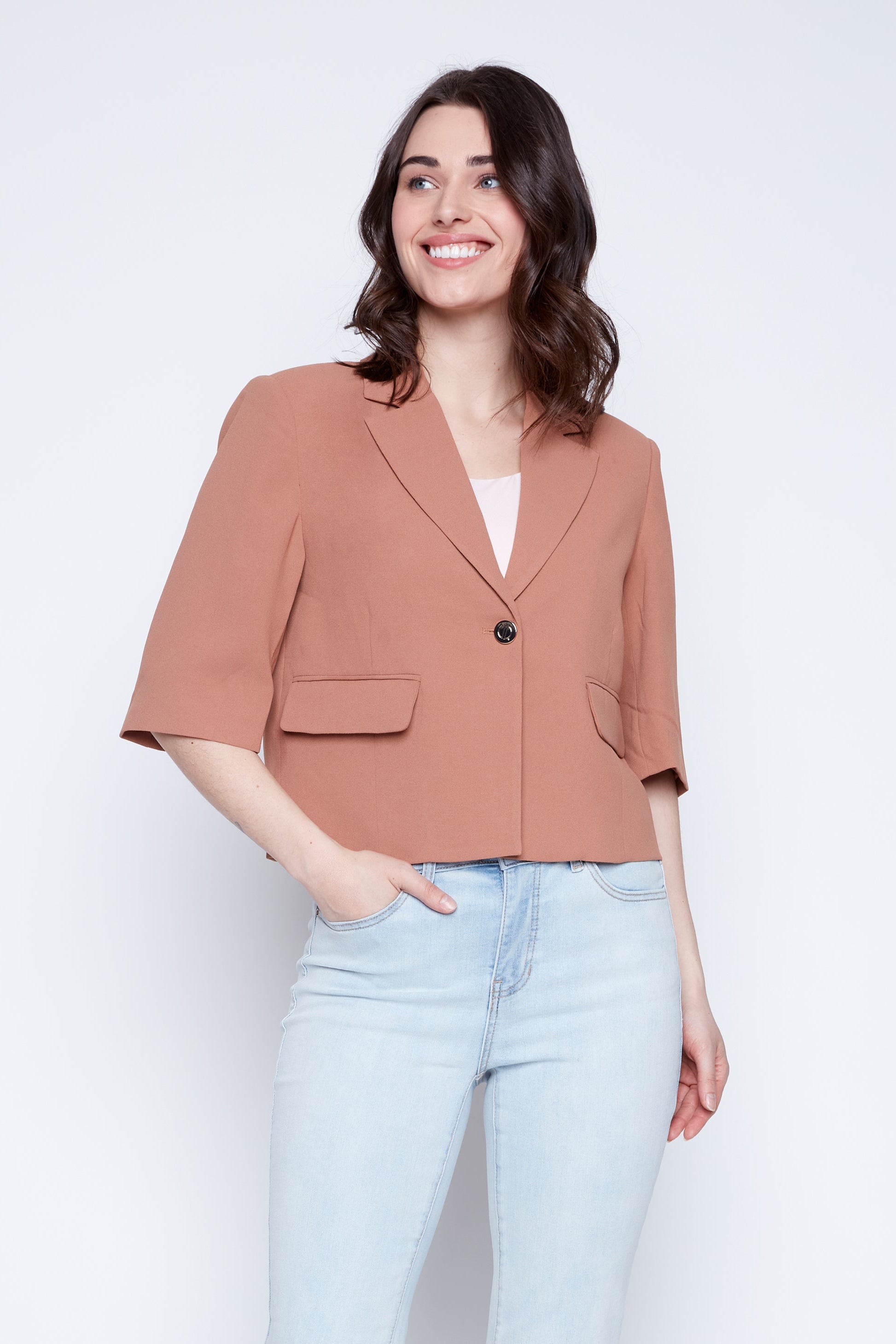 Solid cropped blazer