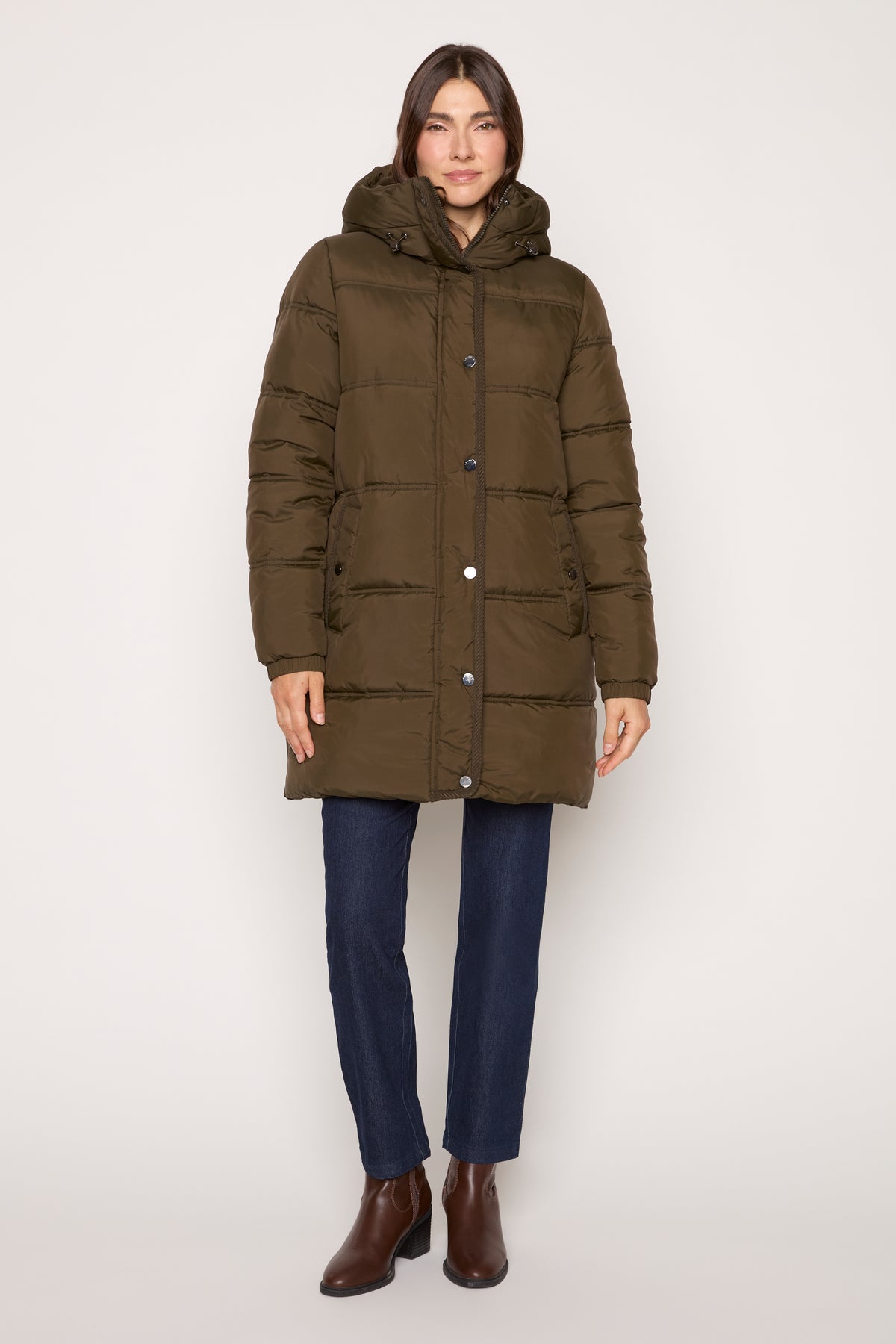 #Color_KHAKI