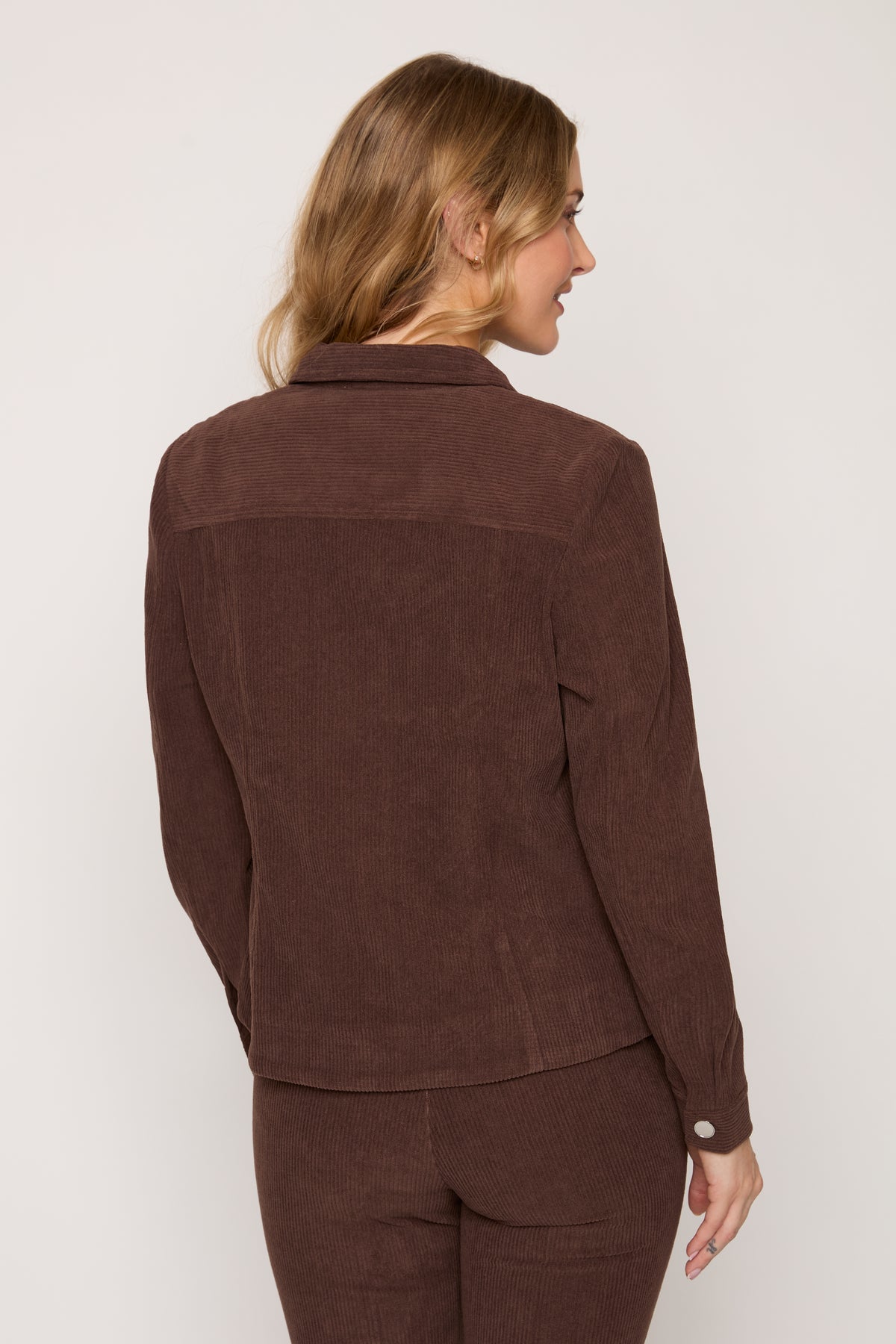 #Color_BROWN