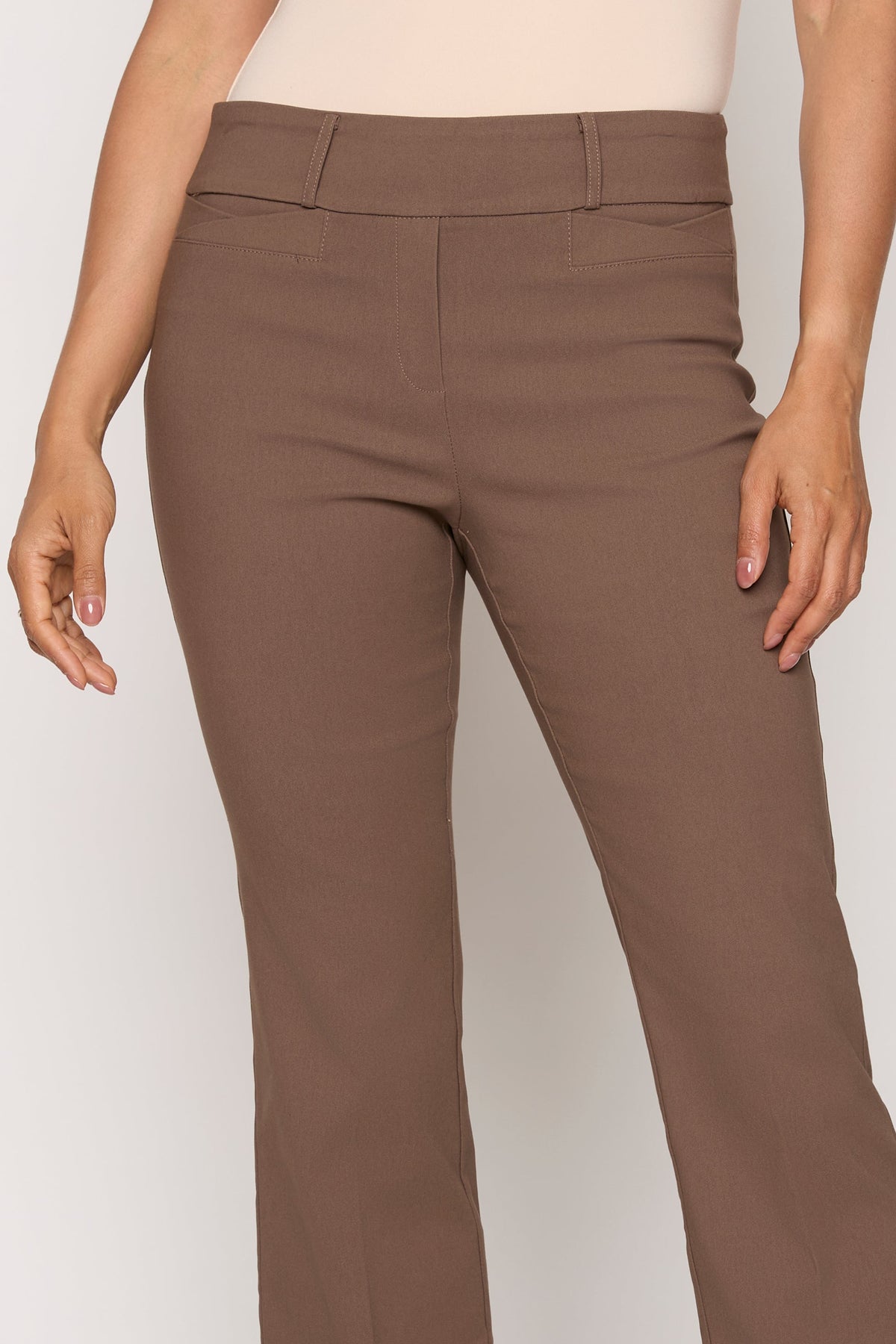 #Color_BROWN