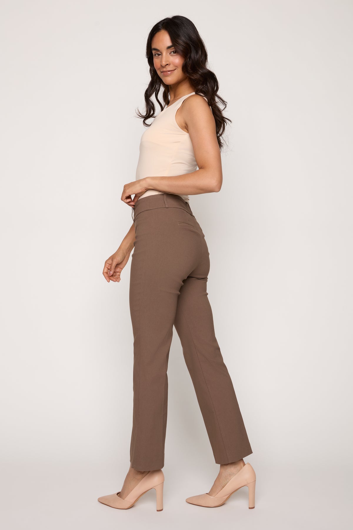 #Color_BROWN