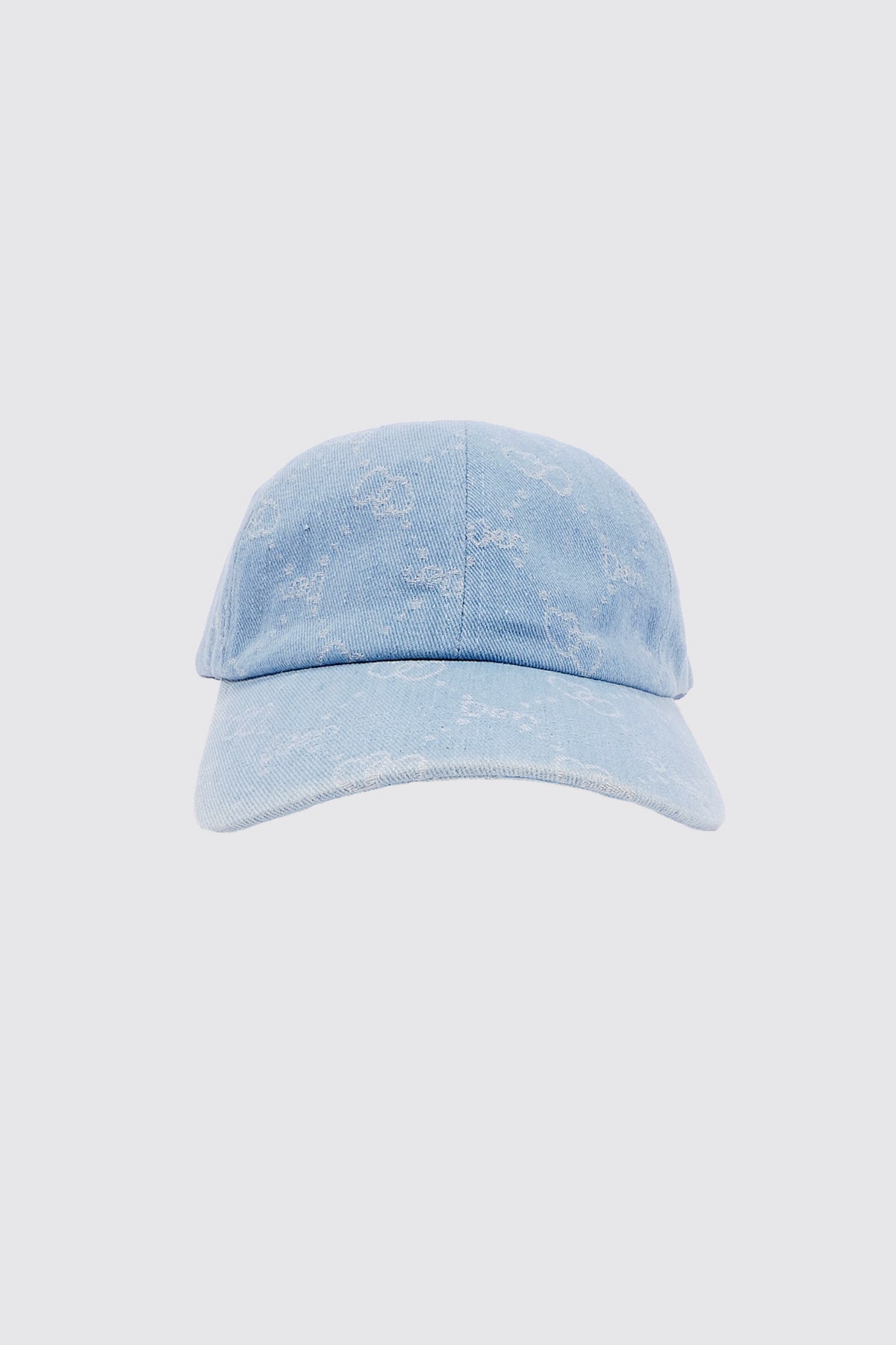 La casquette avec broderie