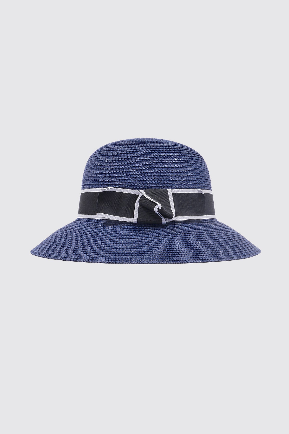 Chapeau de paille avec ruban bicolore