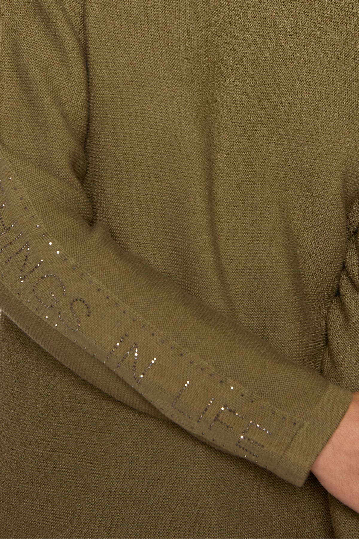 #Color_KHAKI