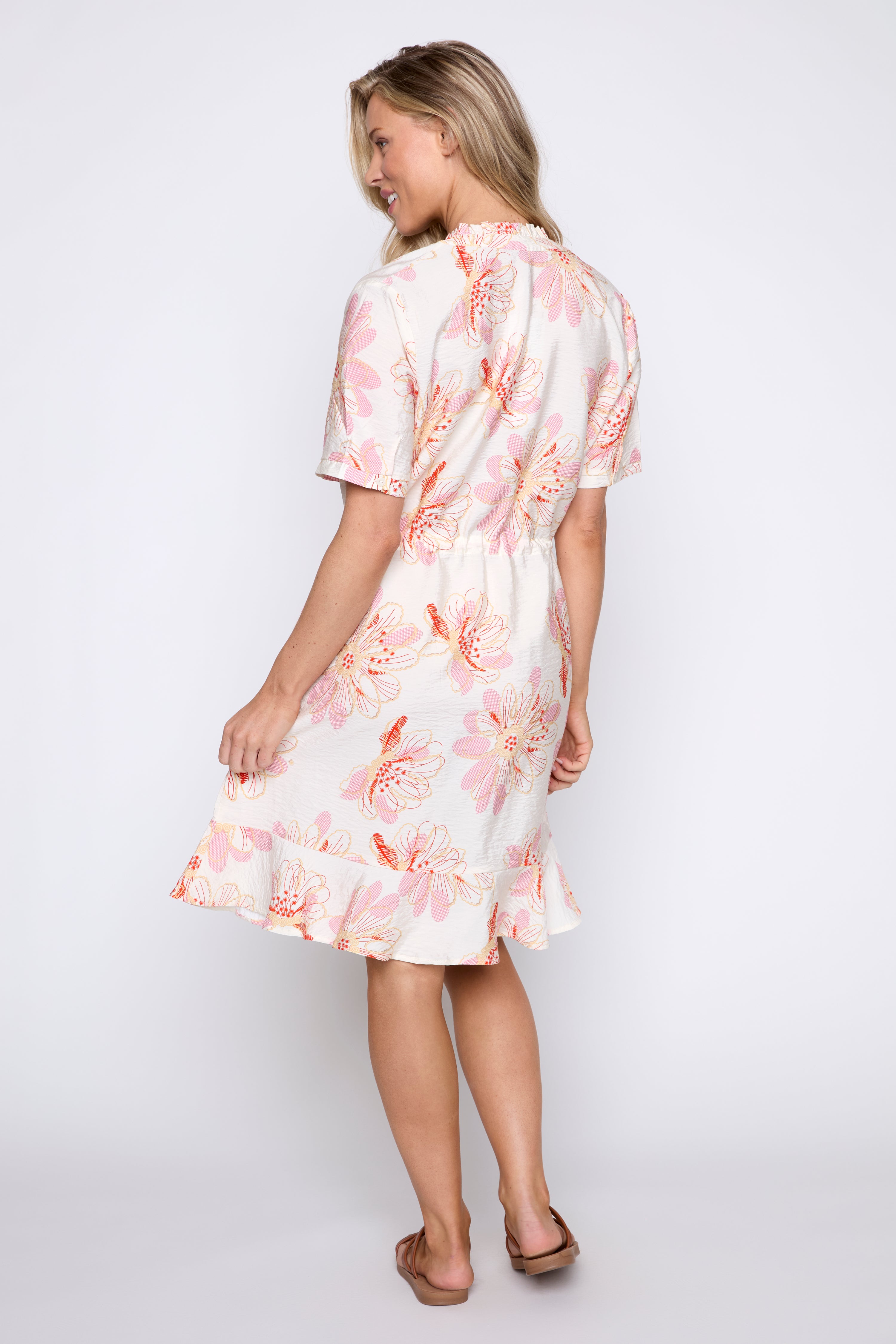 La robe à volants à imprimé floral