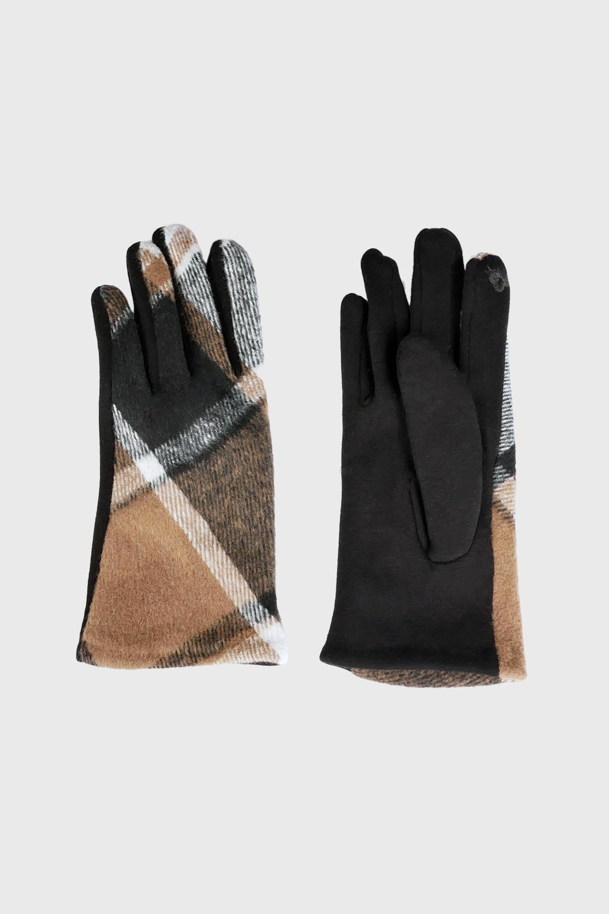 Les gants à carreaux