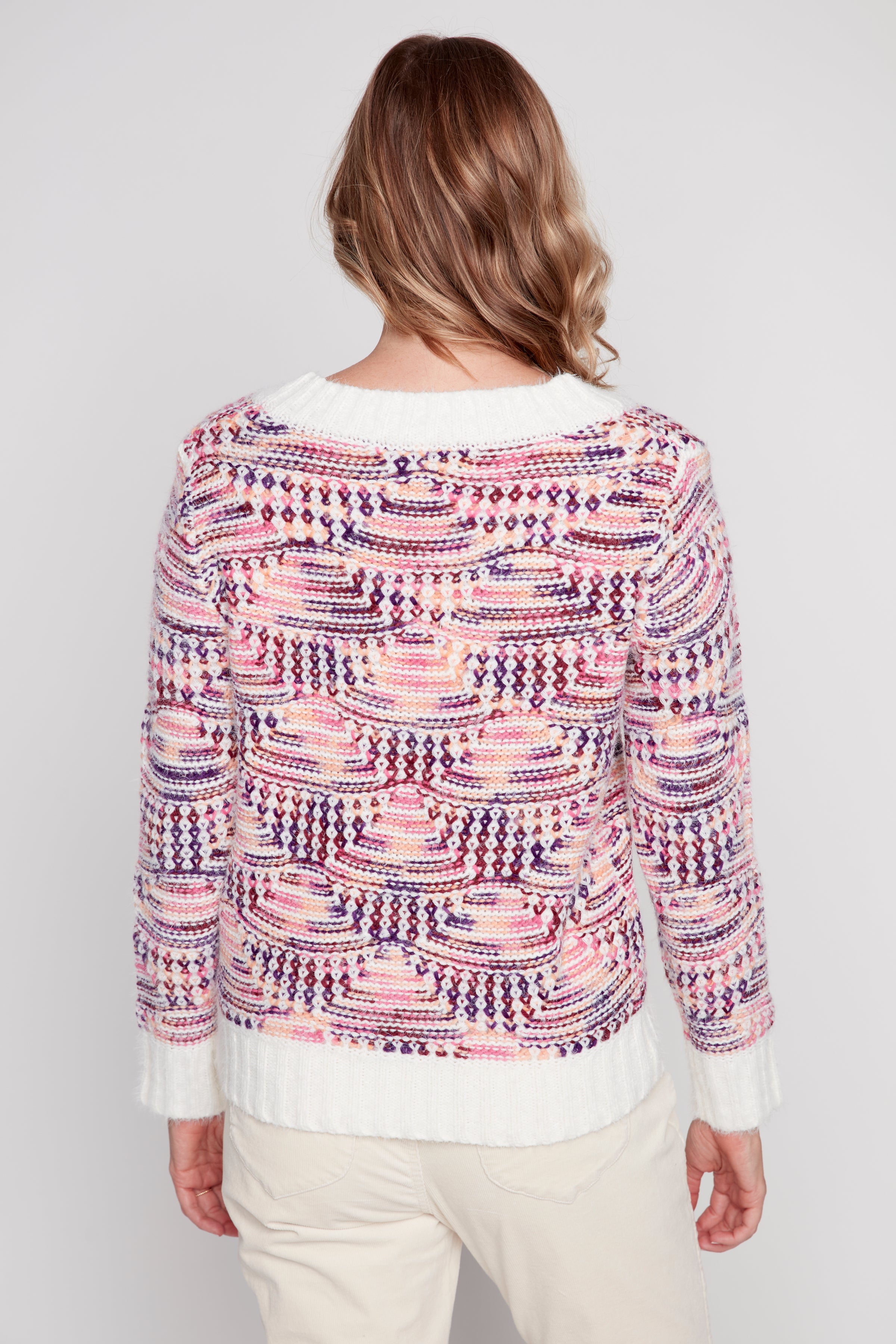 Le pull multicolore 