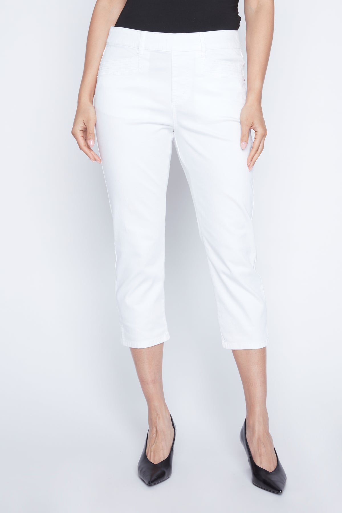 Slim leg colored denim capri