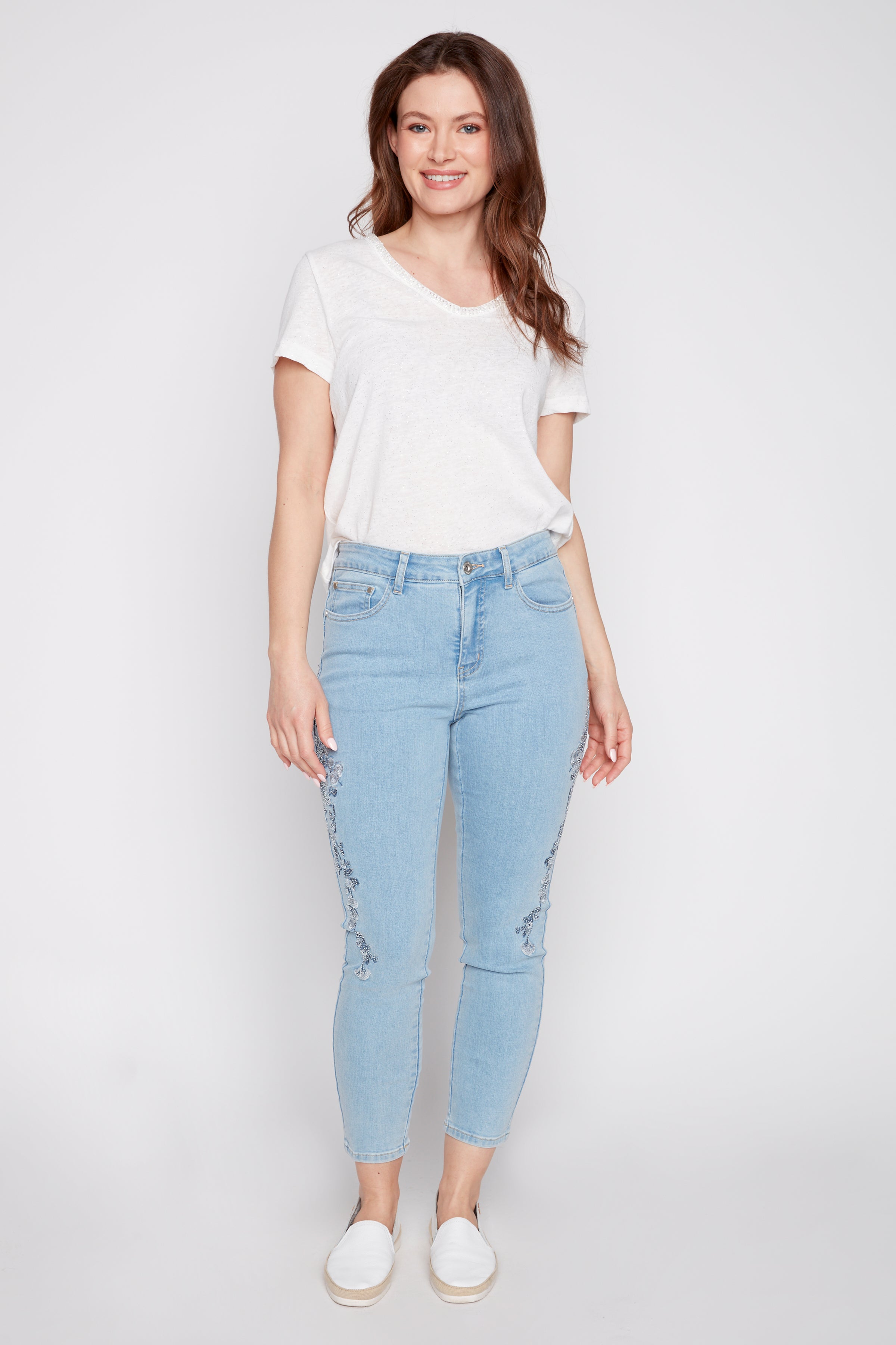 Slim leg floral embroidery jean