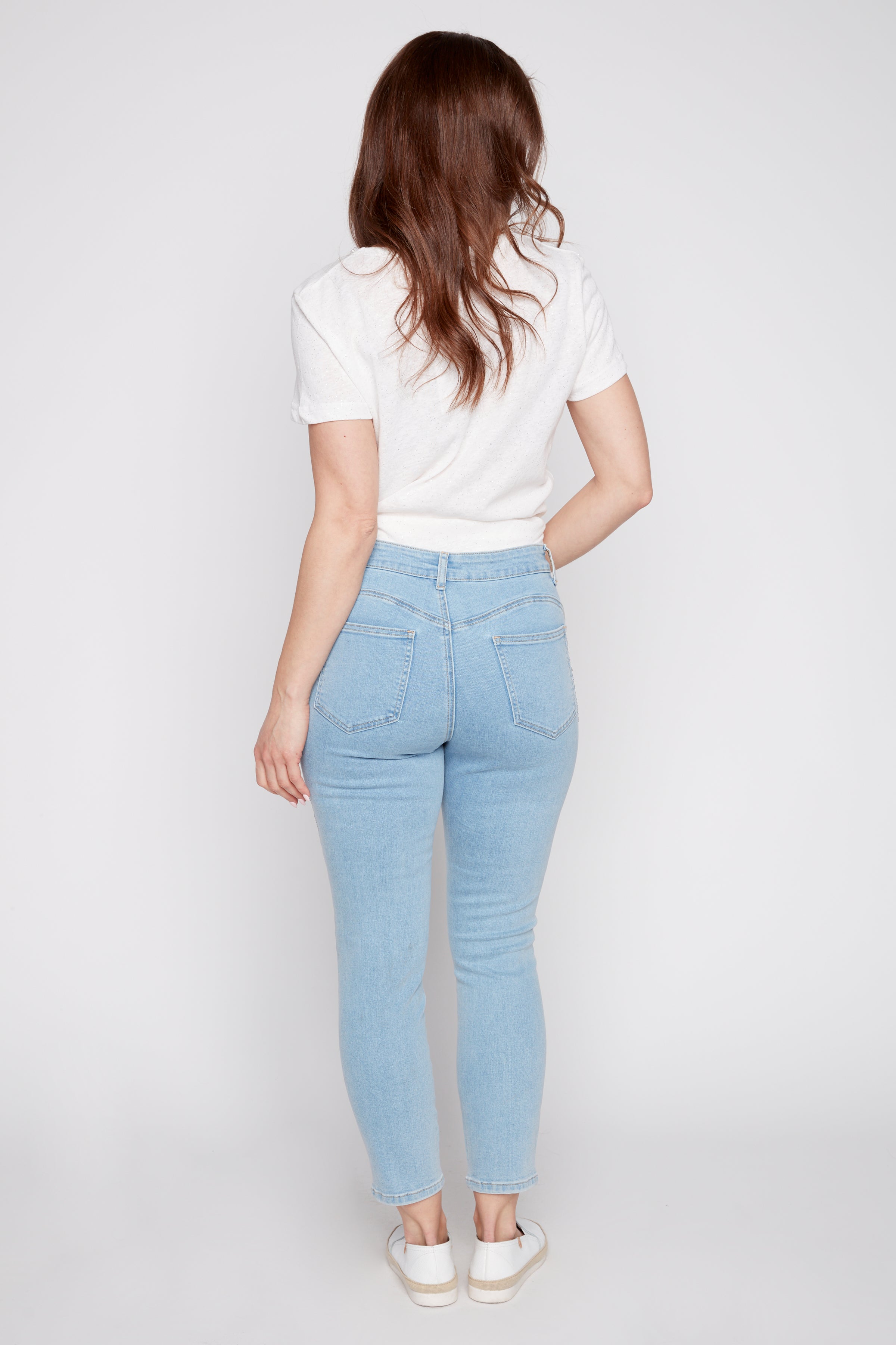 Slim leg floral embroidery jean