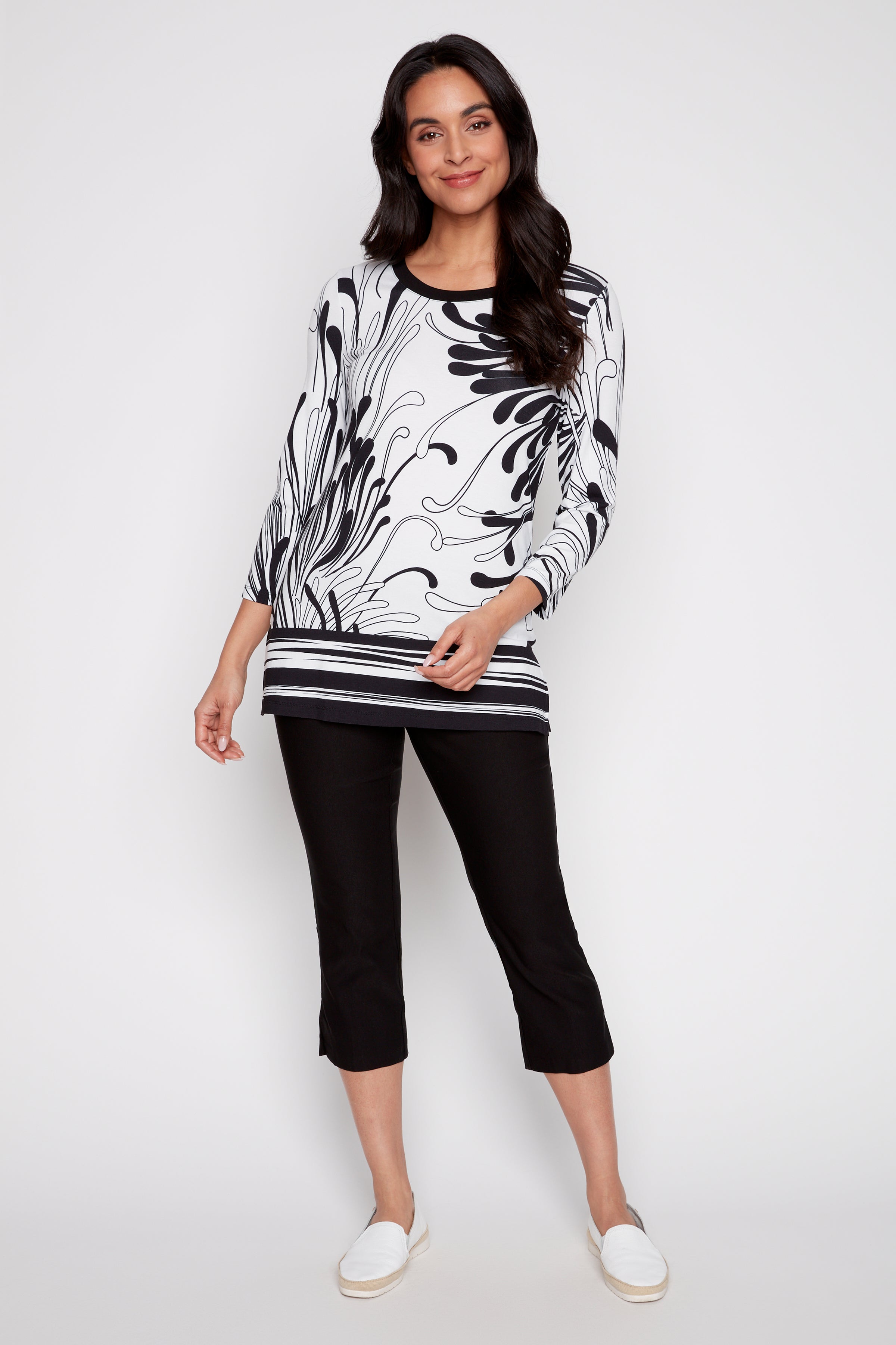 Abstract print border knit top