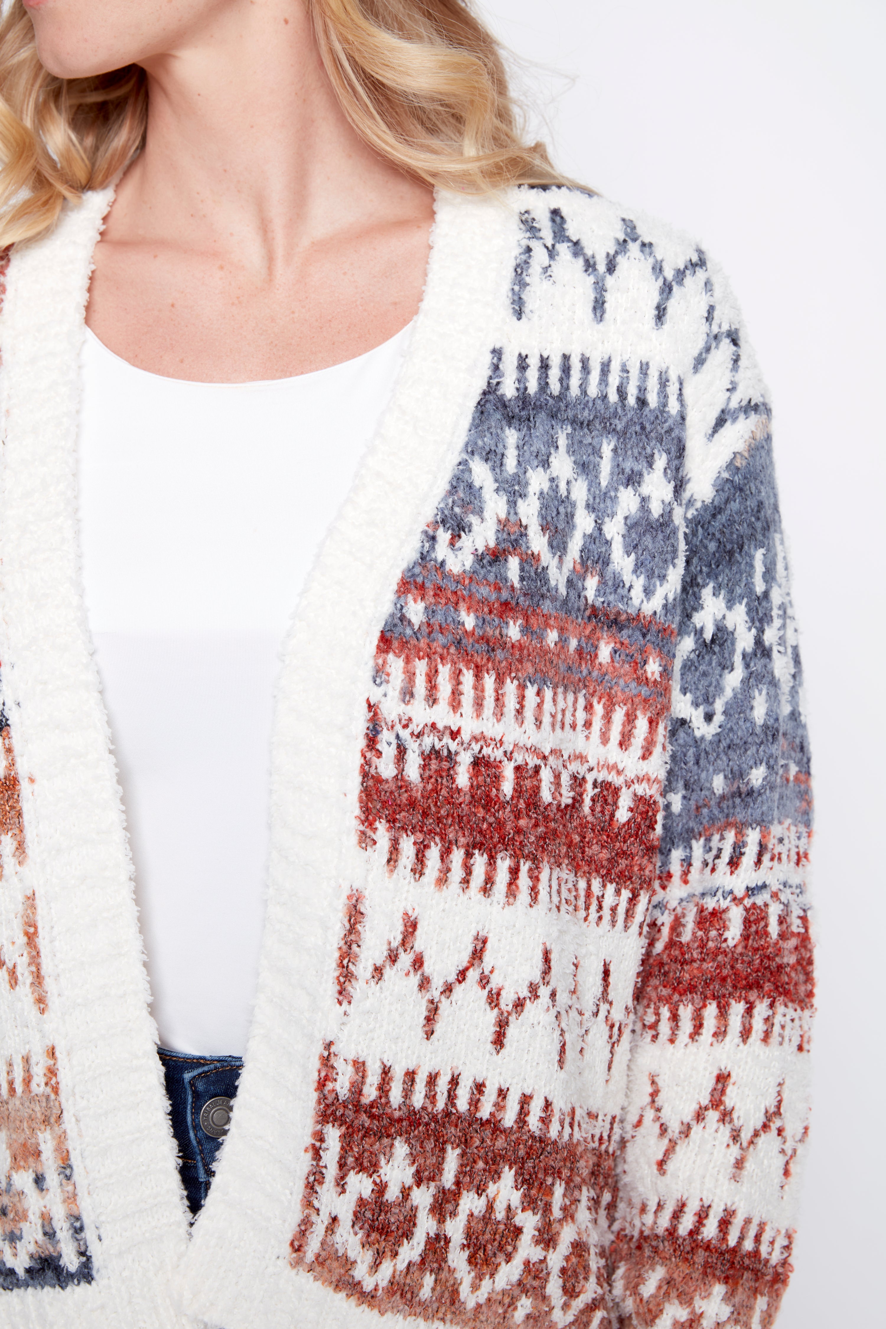Le cardigan à motif aztèque