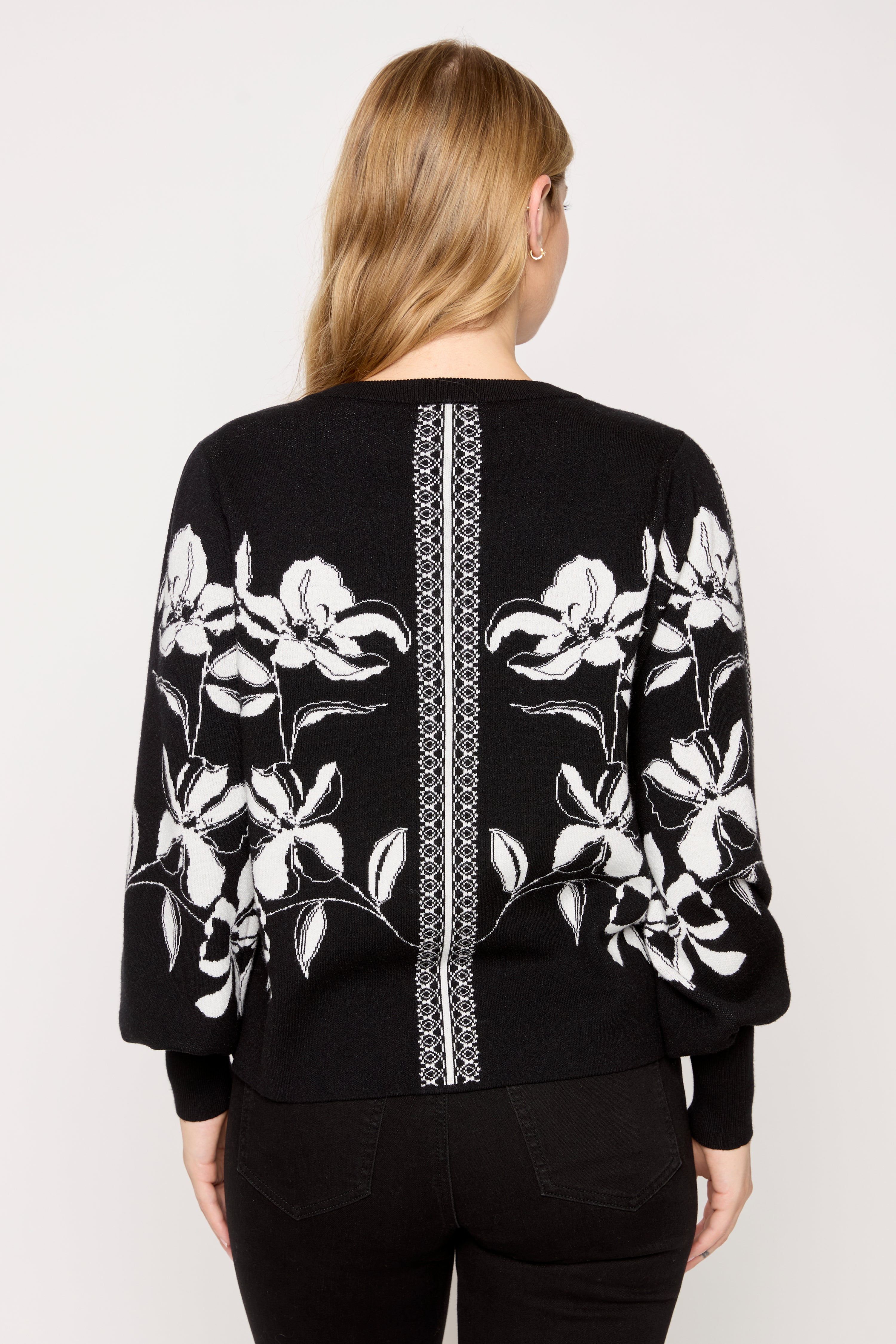 Le cardigan zippé en jacquard floral