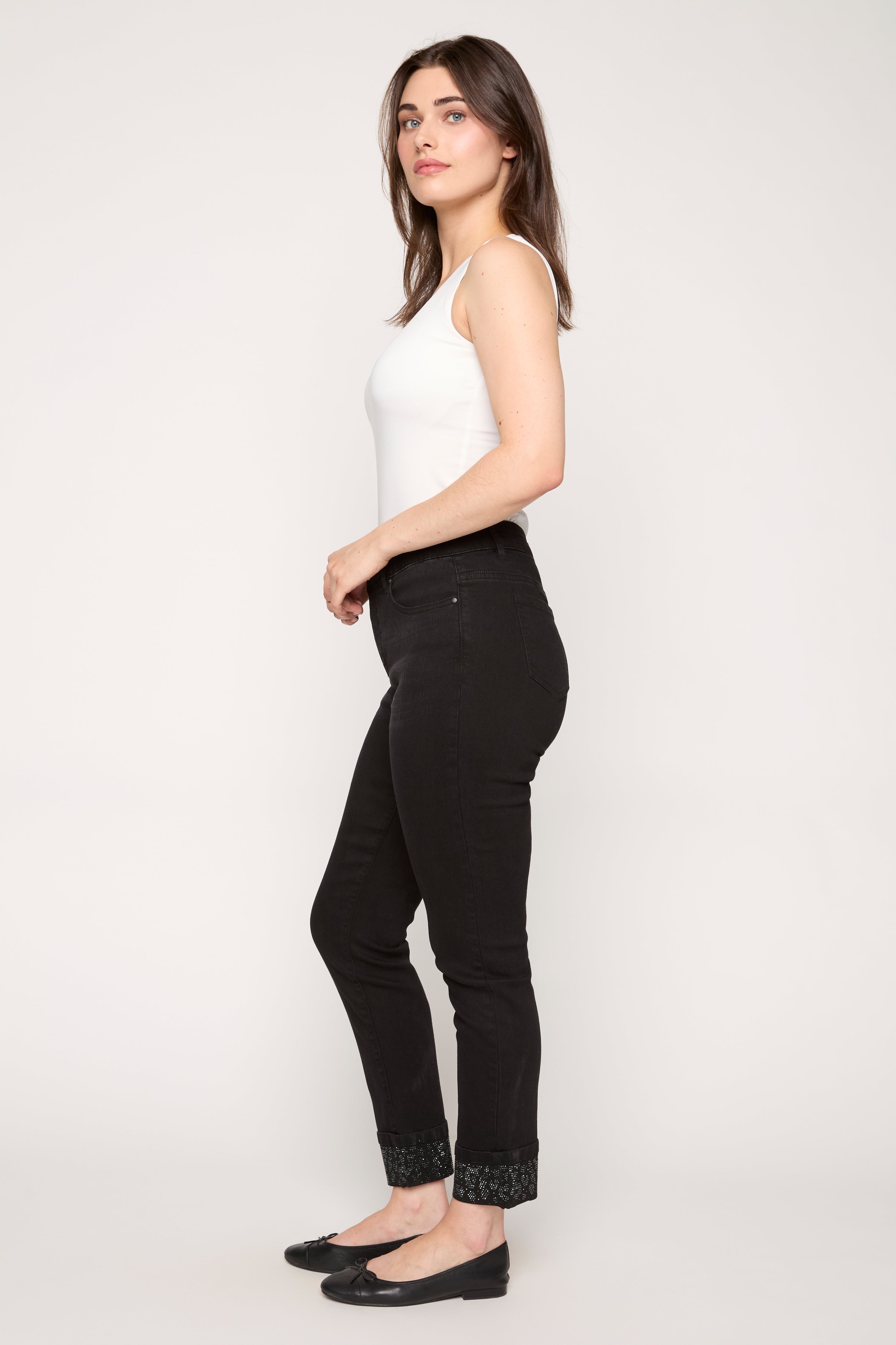 Embroidered Hem Slim Leg Jean in black