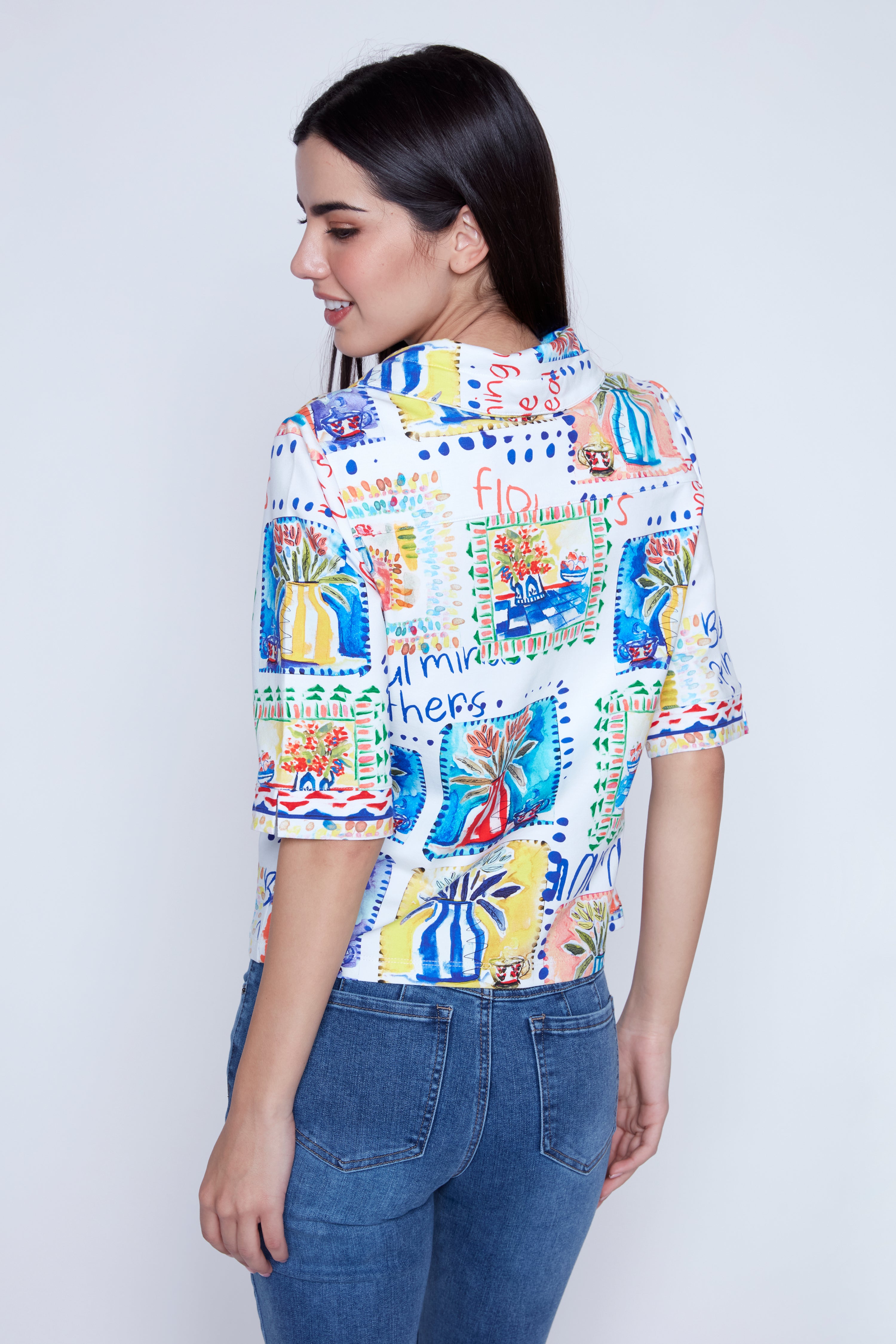 La veste courte à imprimé floral