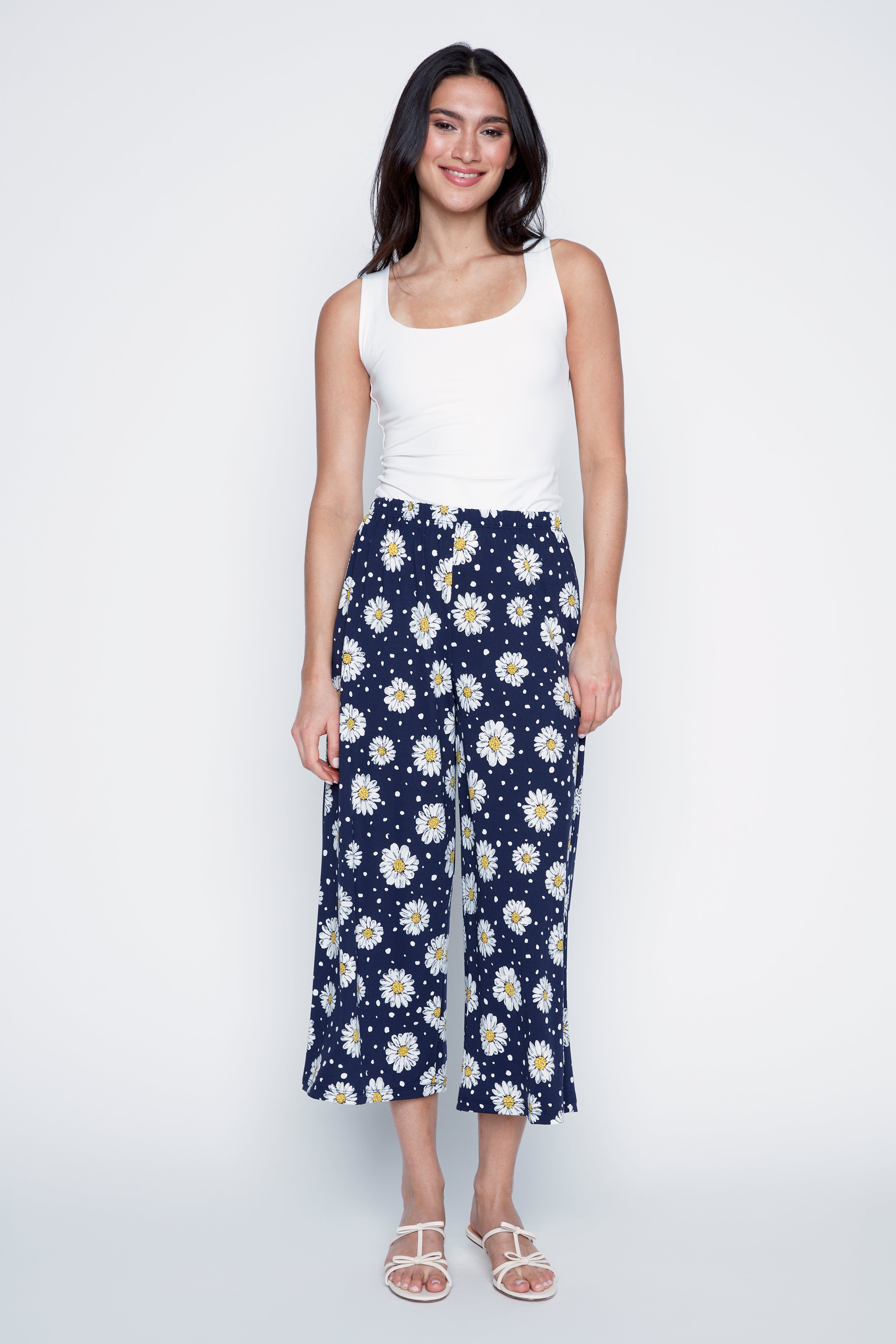 Daisy dot print gaucho pant