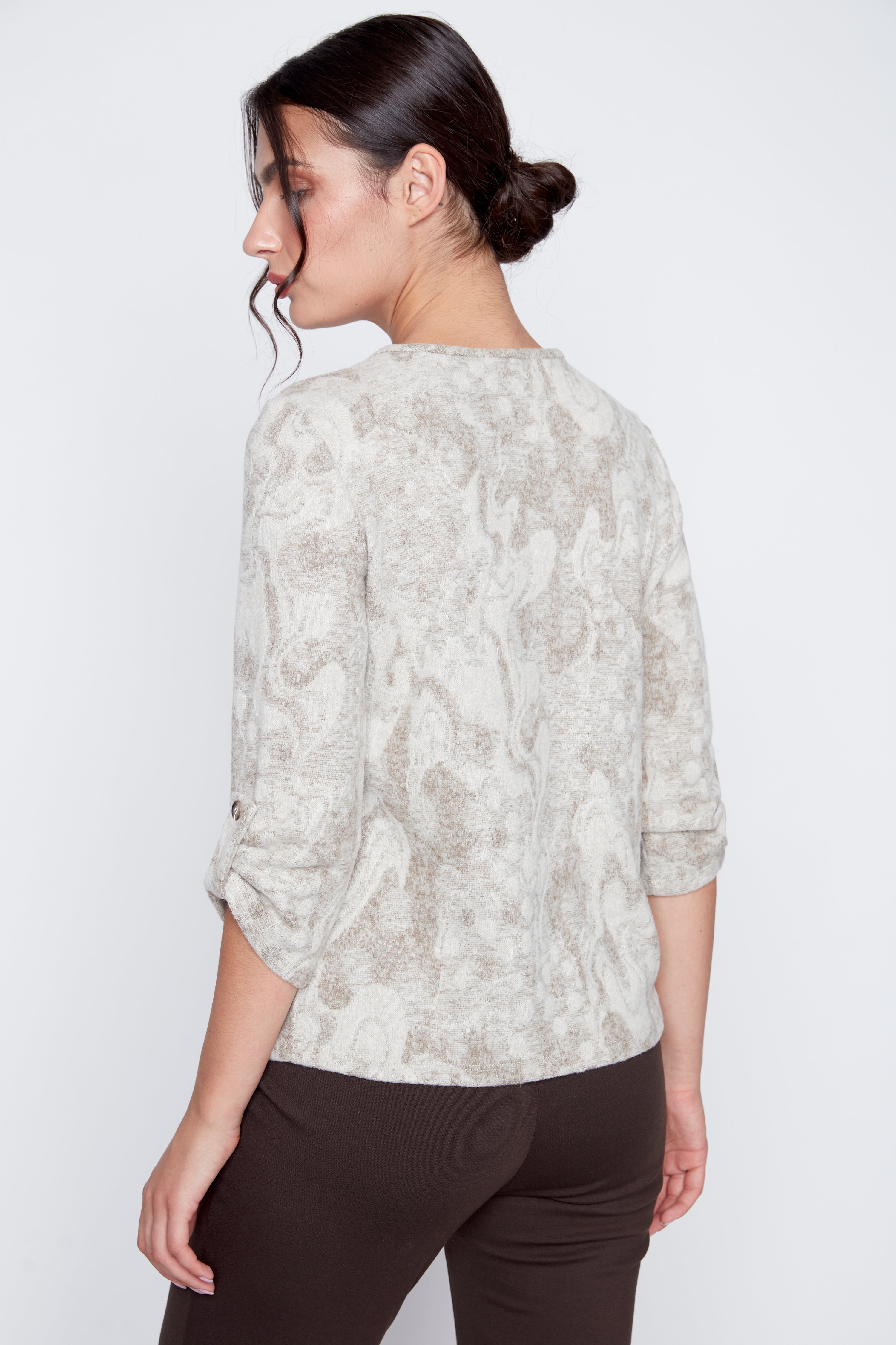 Le haut en maille jacquard