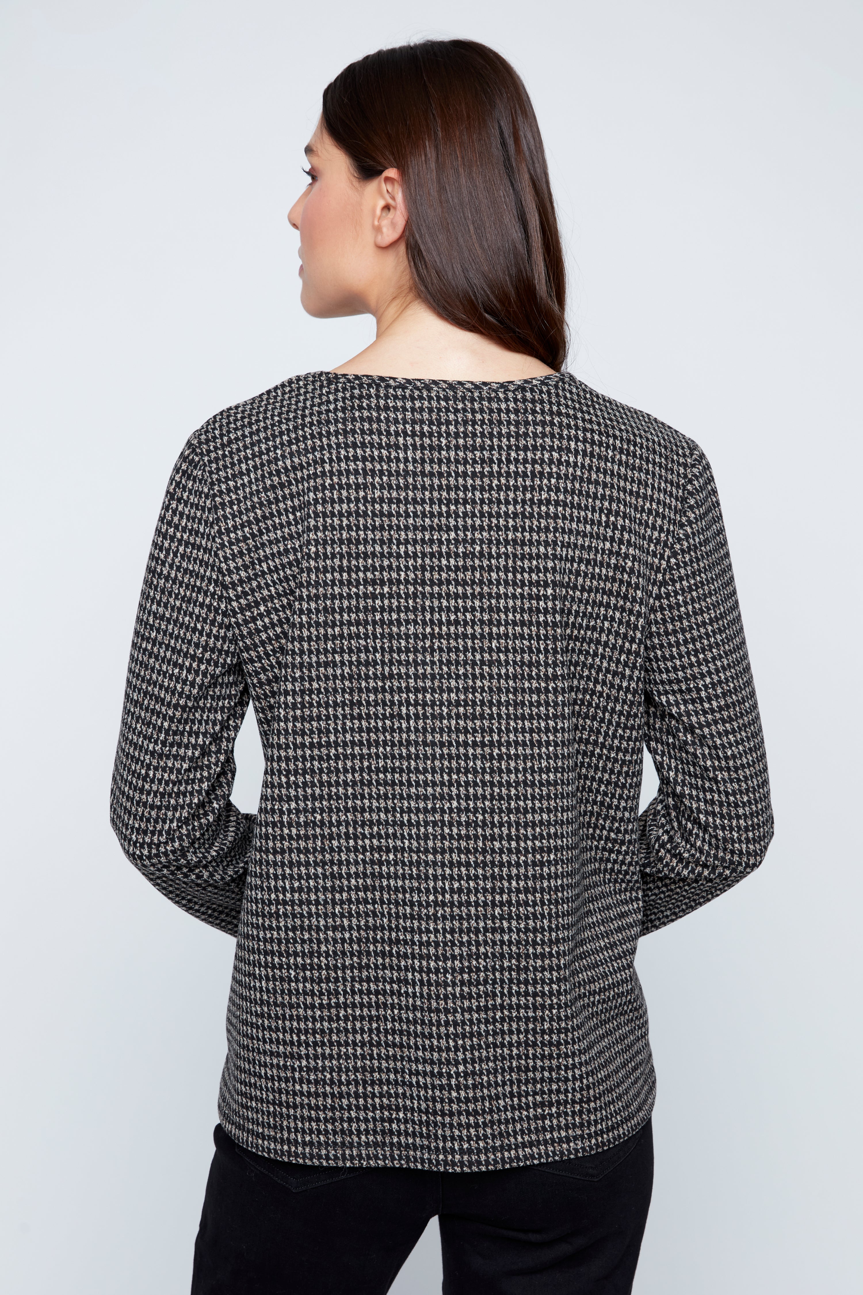 Houndstooth print top with button detail