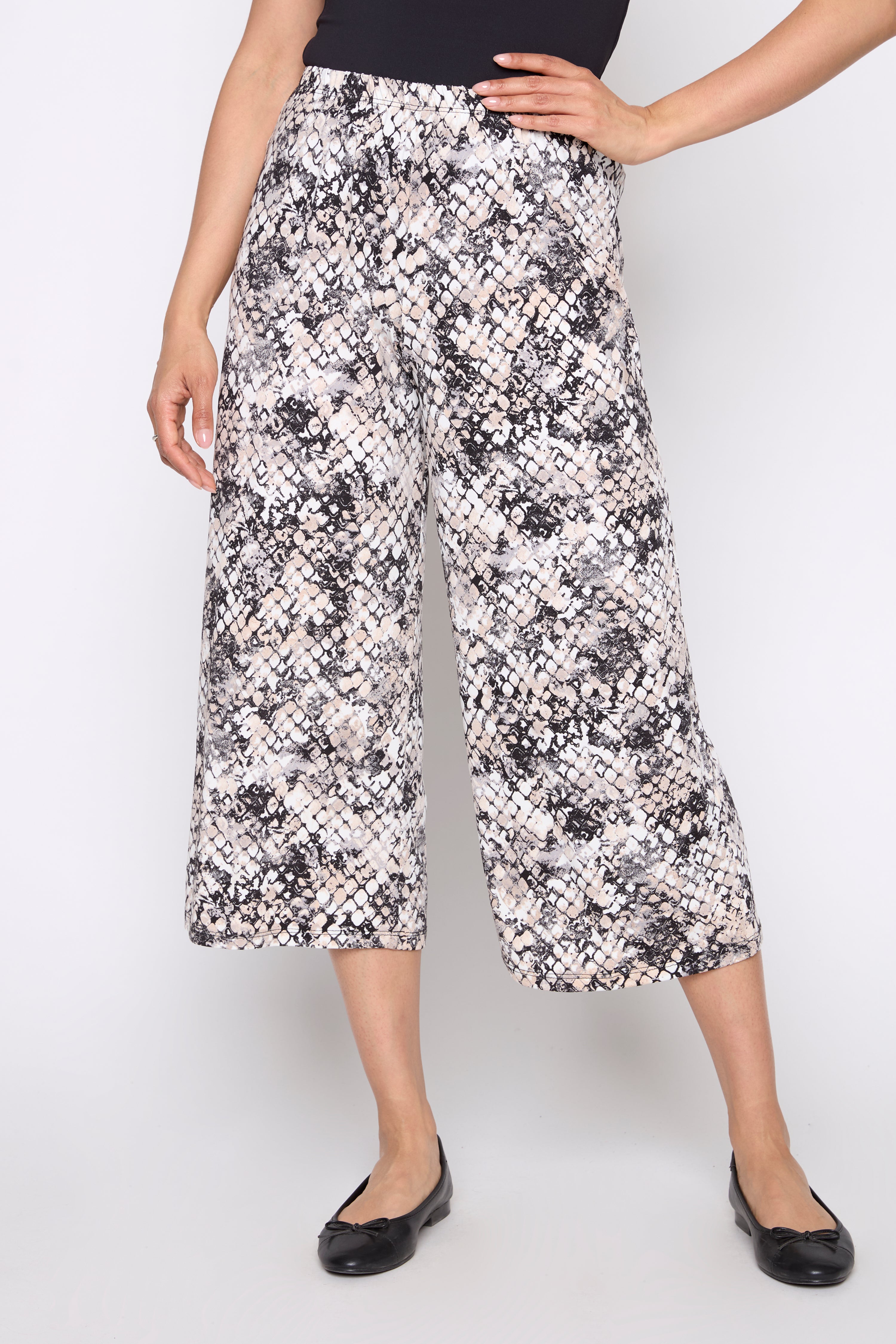 Le pantalon gaucho à imprimé serpent