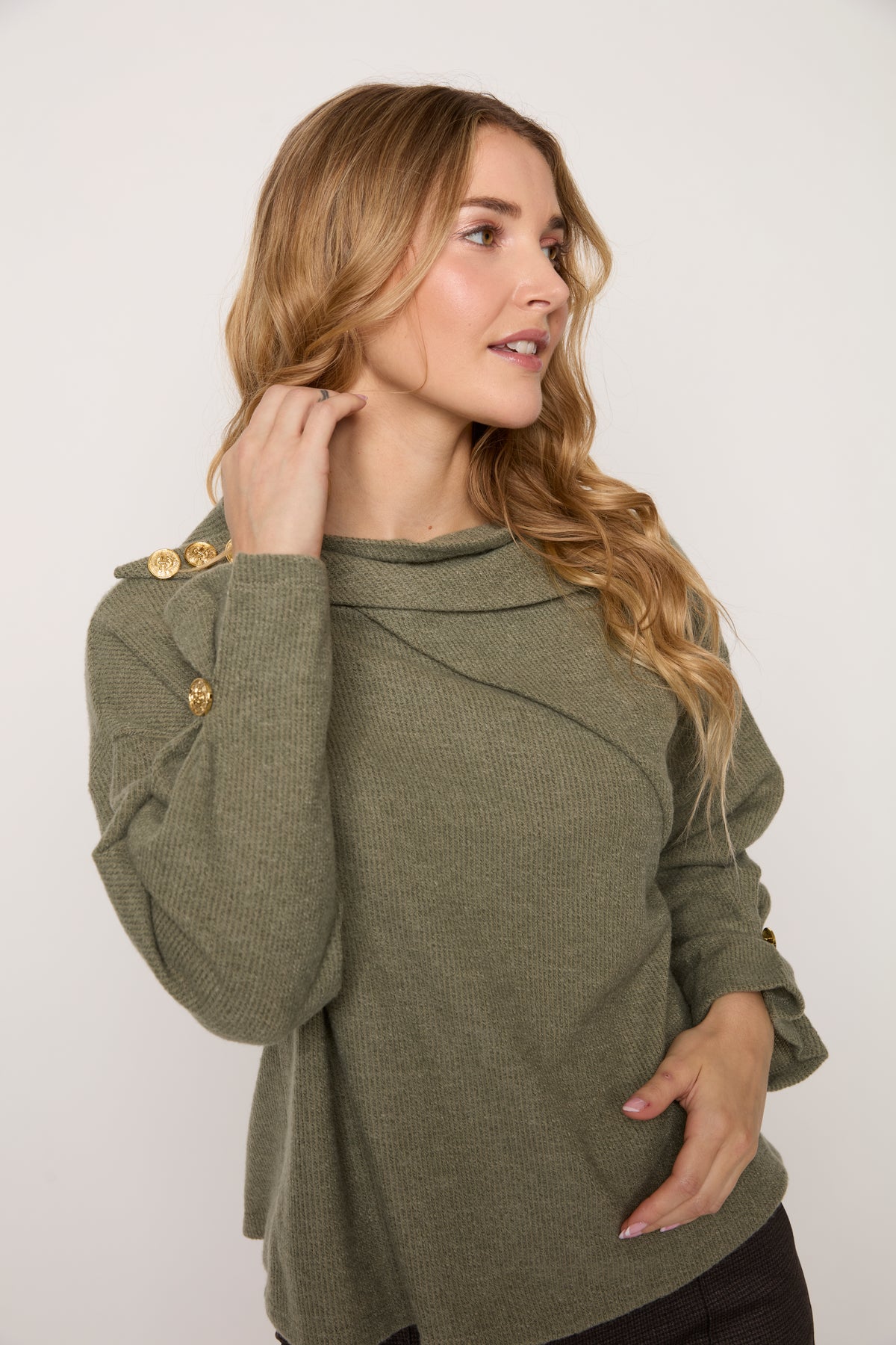 #Color_KHAKI